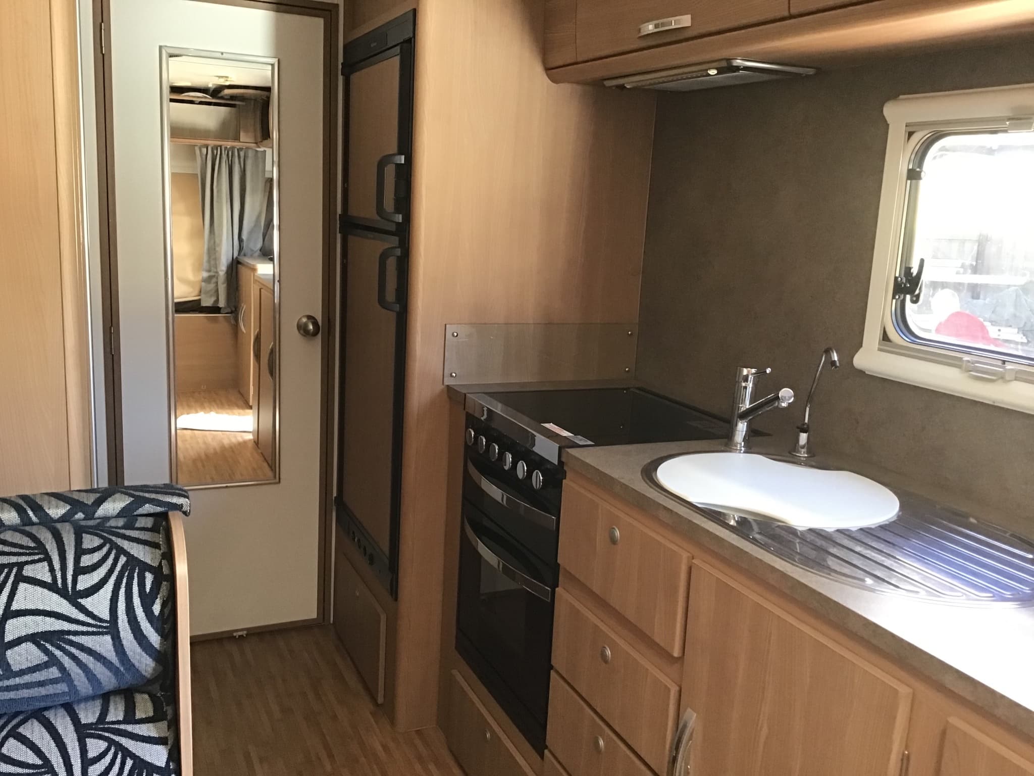 2014 Jayco Basestation 24.75-6 — photo 3