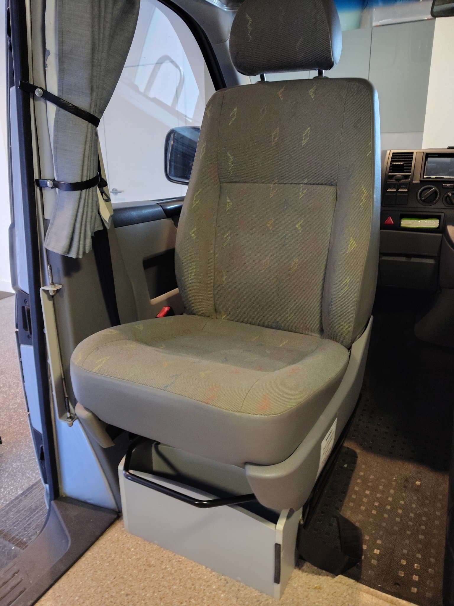 2005 Volkswagen Transporter T5 — photo 2