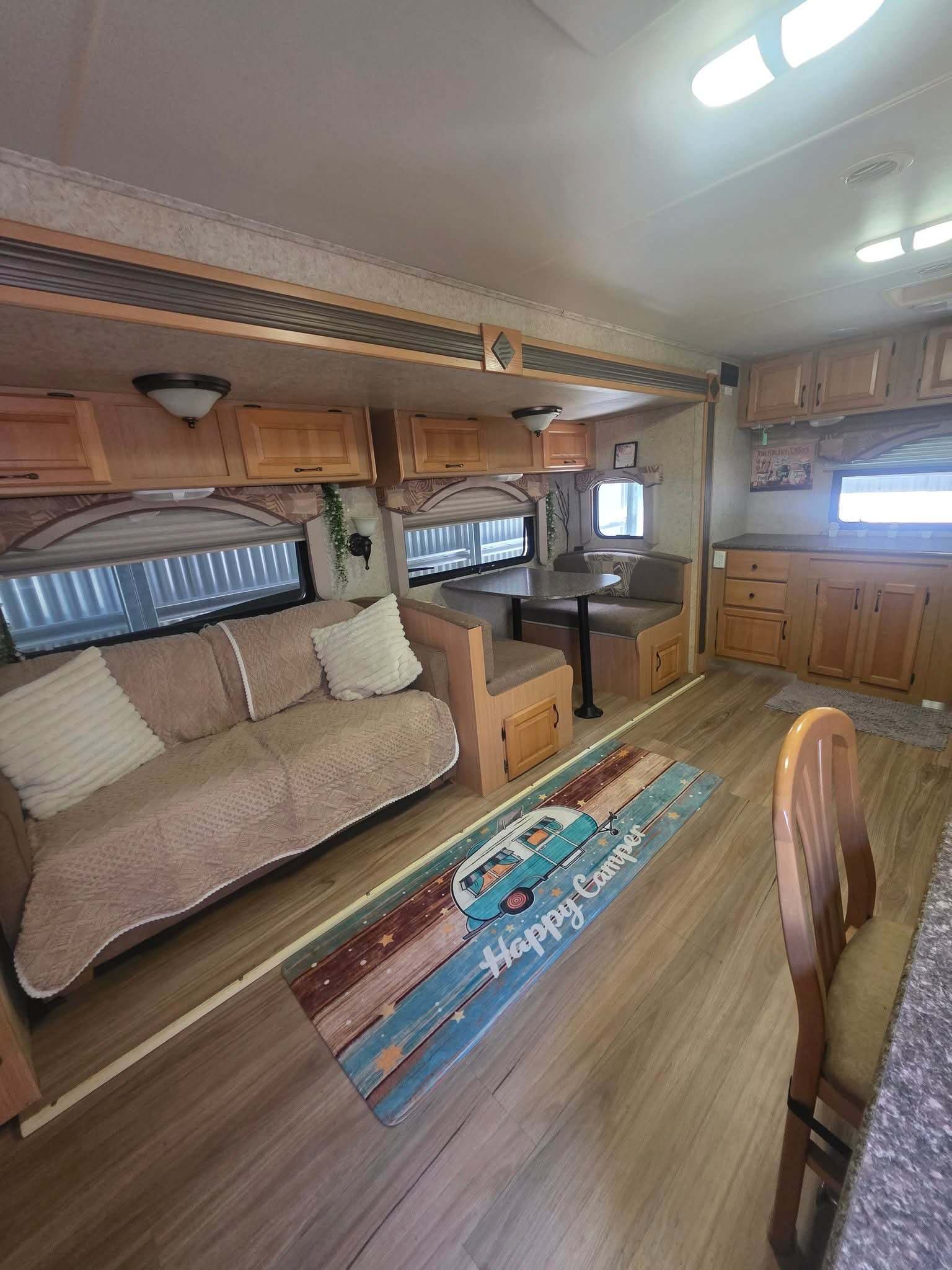 2010 Evergreen Ultima — photo 2