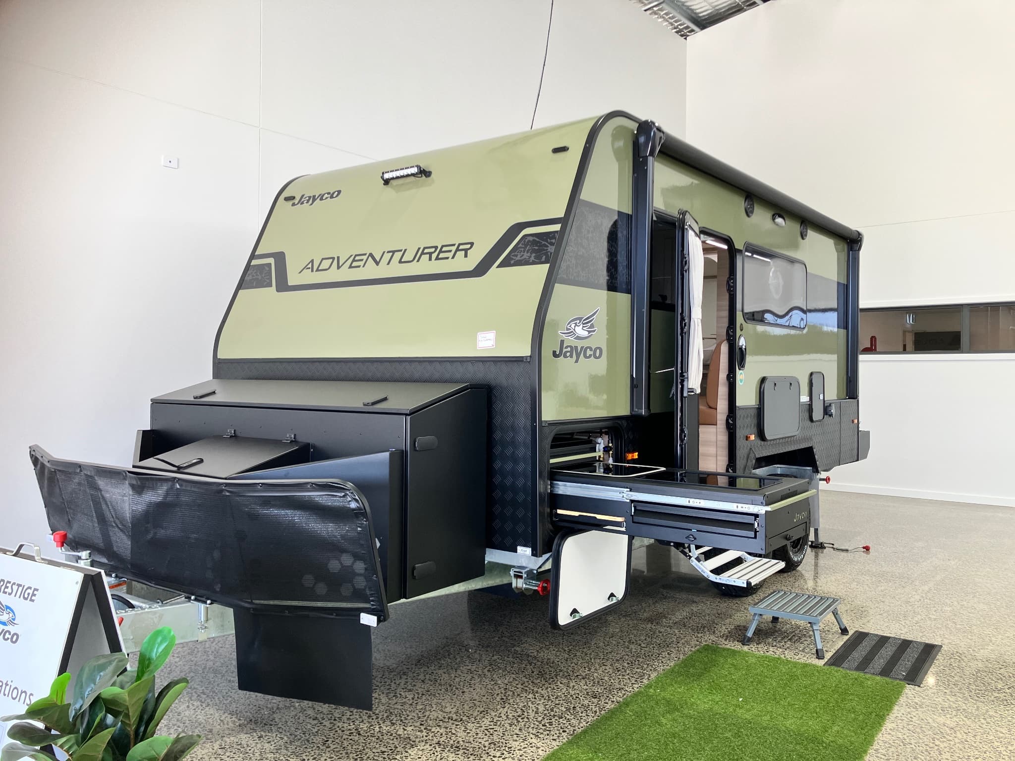 2025 Jayco Adventurer 48v — photo 2