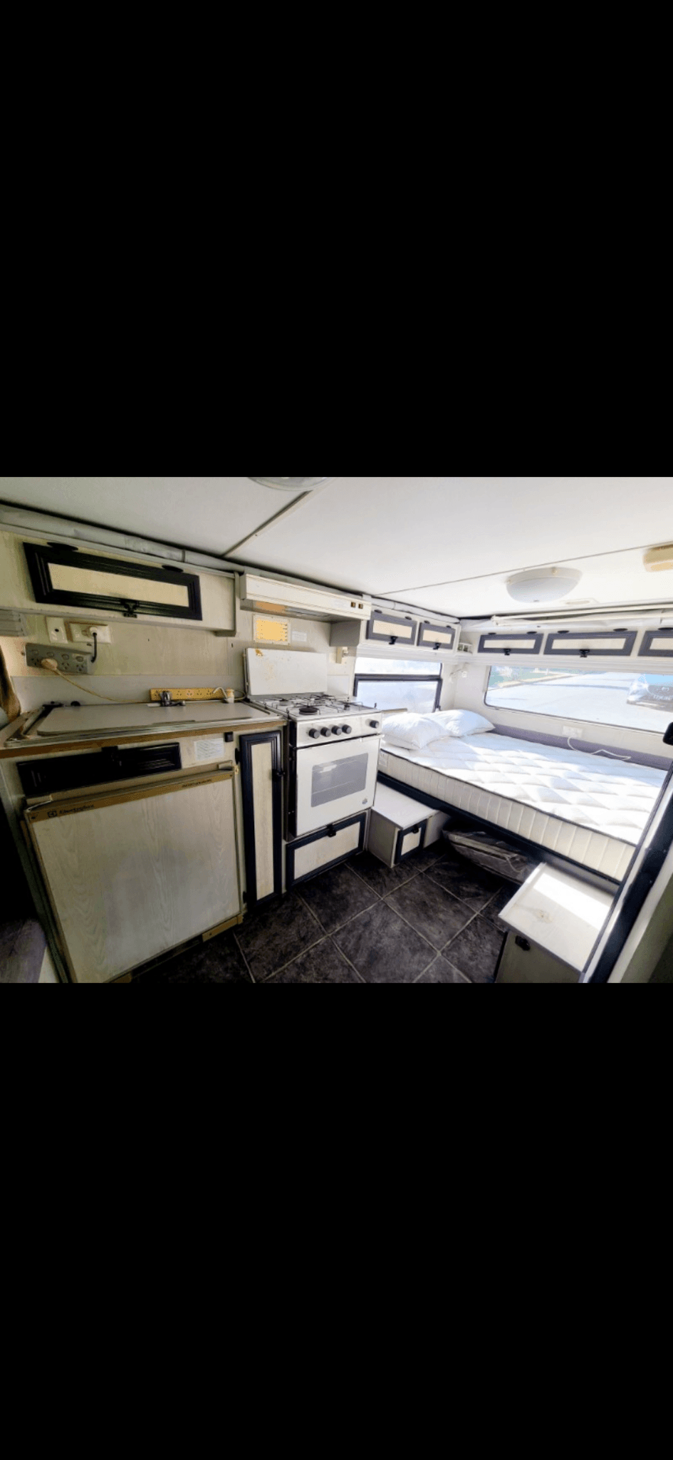 1994 Jayco Discovery 17.55-5 — photo 2