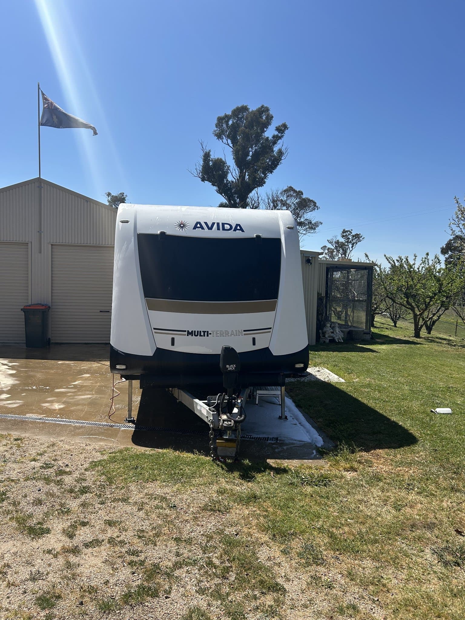 2016 Avida Topaz