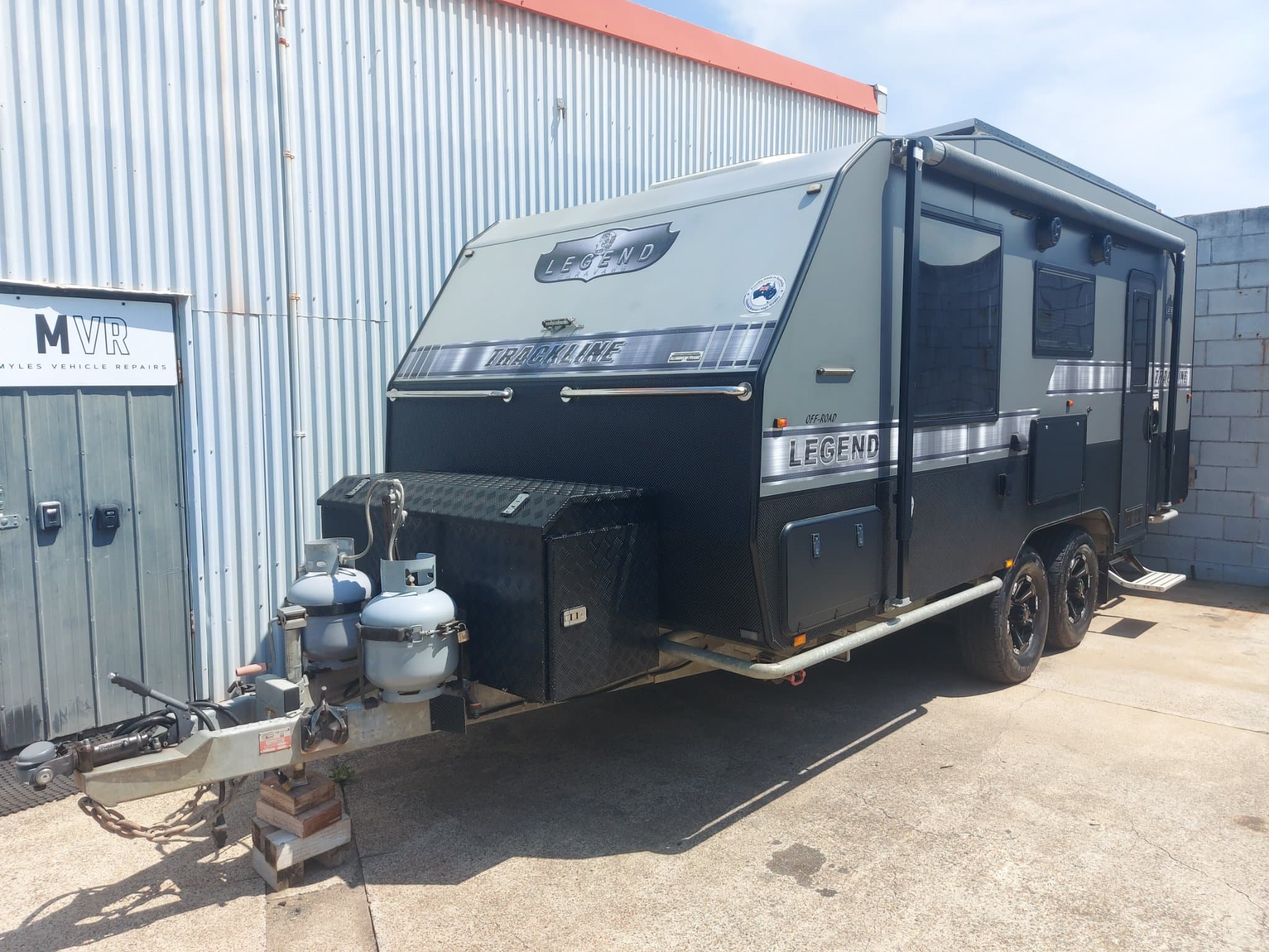 2020 Legend Caravans Trackline — photo 2