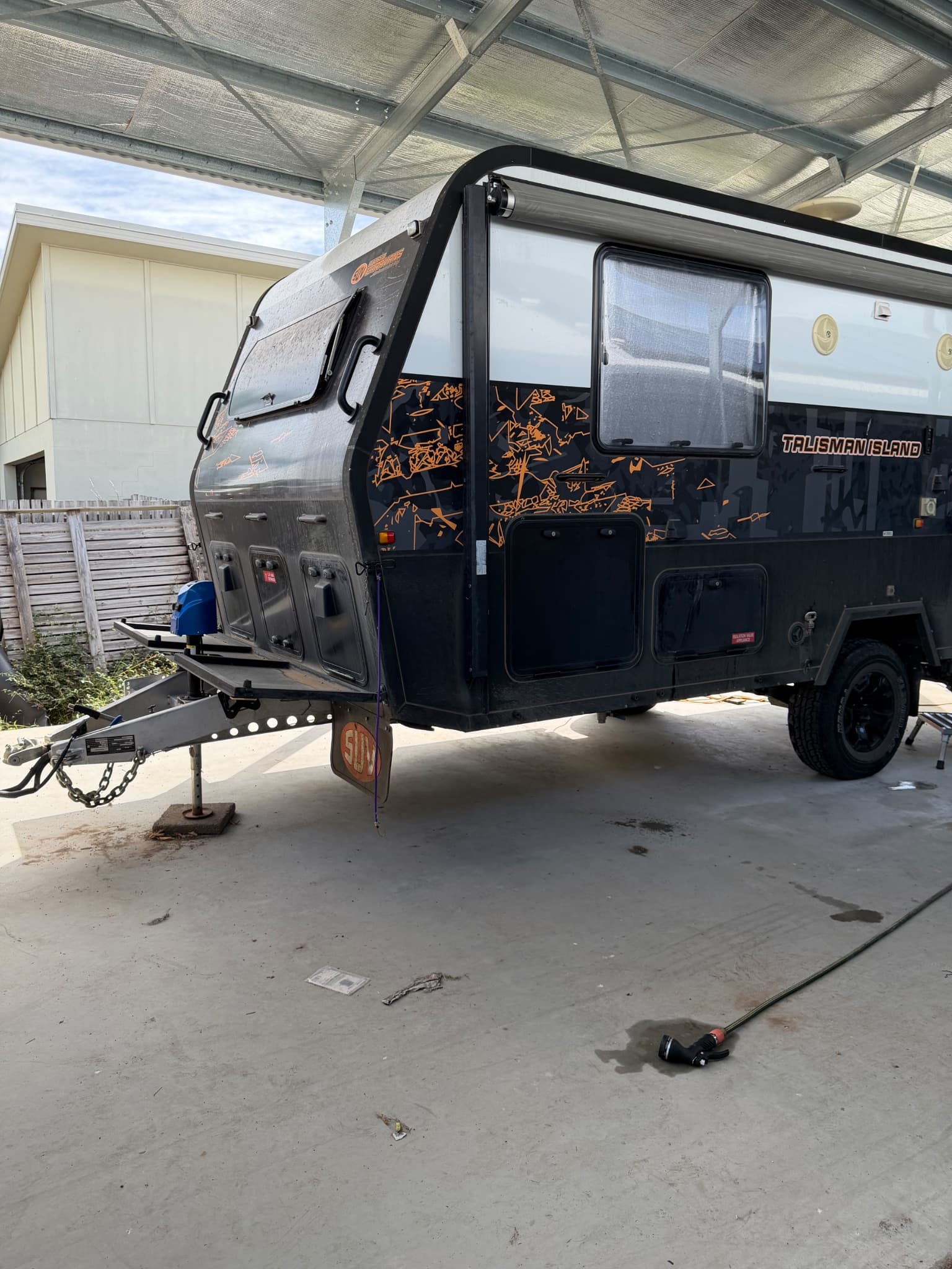 2024 Sahara Trailers SUV Island 16