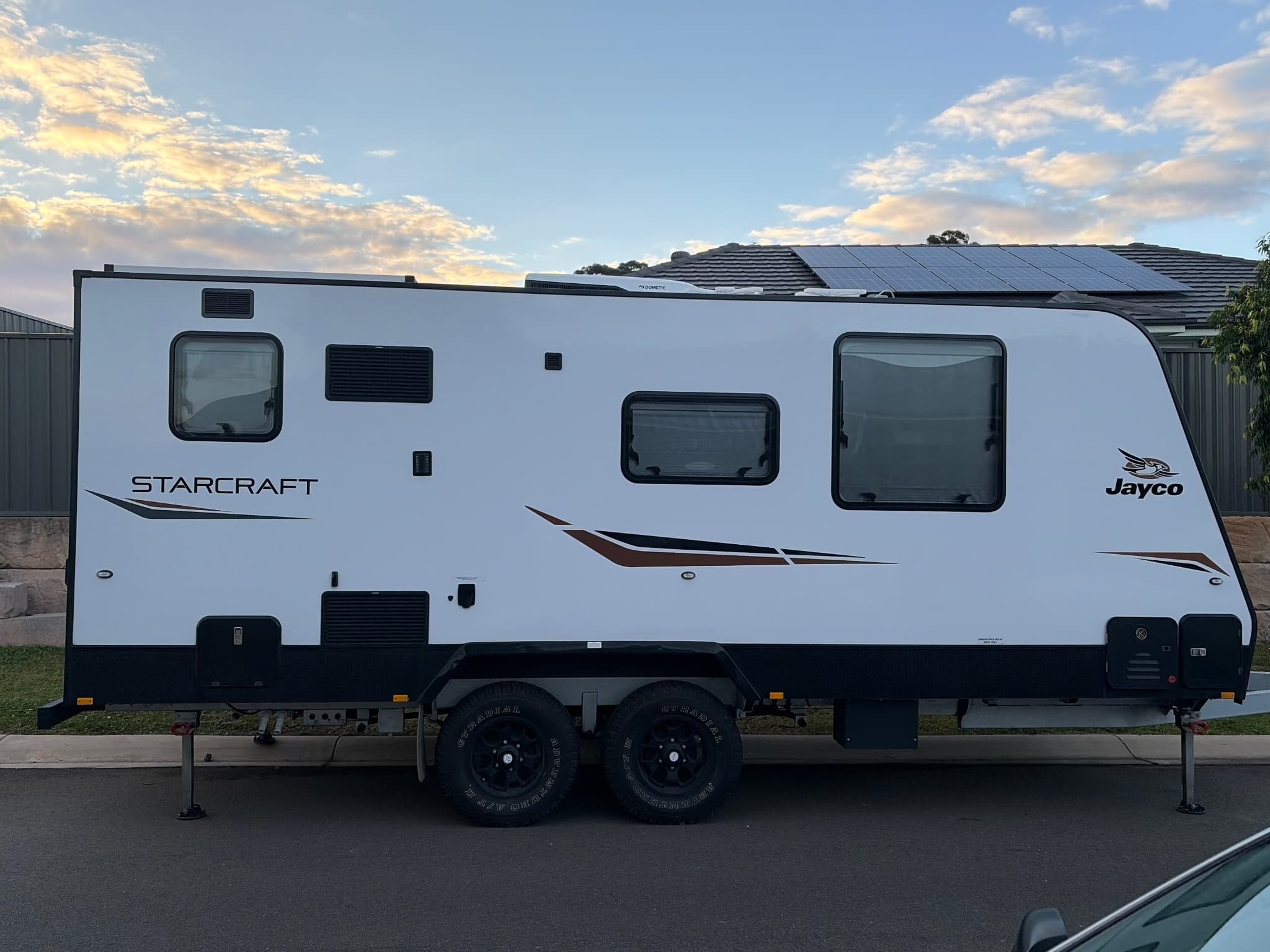 2025 Jayco Starcraft 19.61-2 — photo 2