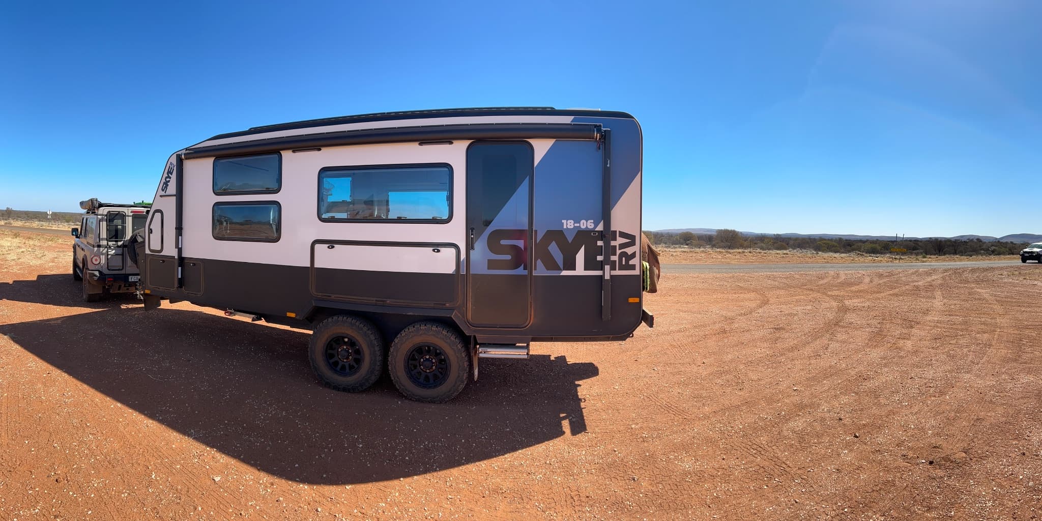2024 Skye RV 18 - 06 — photo 2