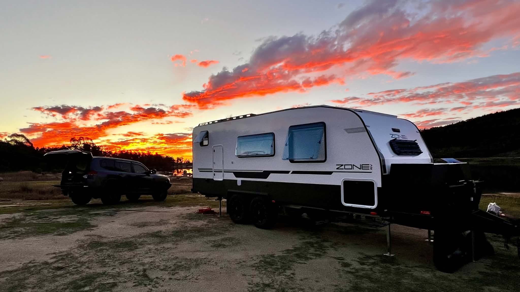 2025 Zone RV Sojourn Couples — photo 2