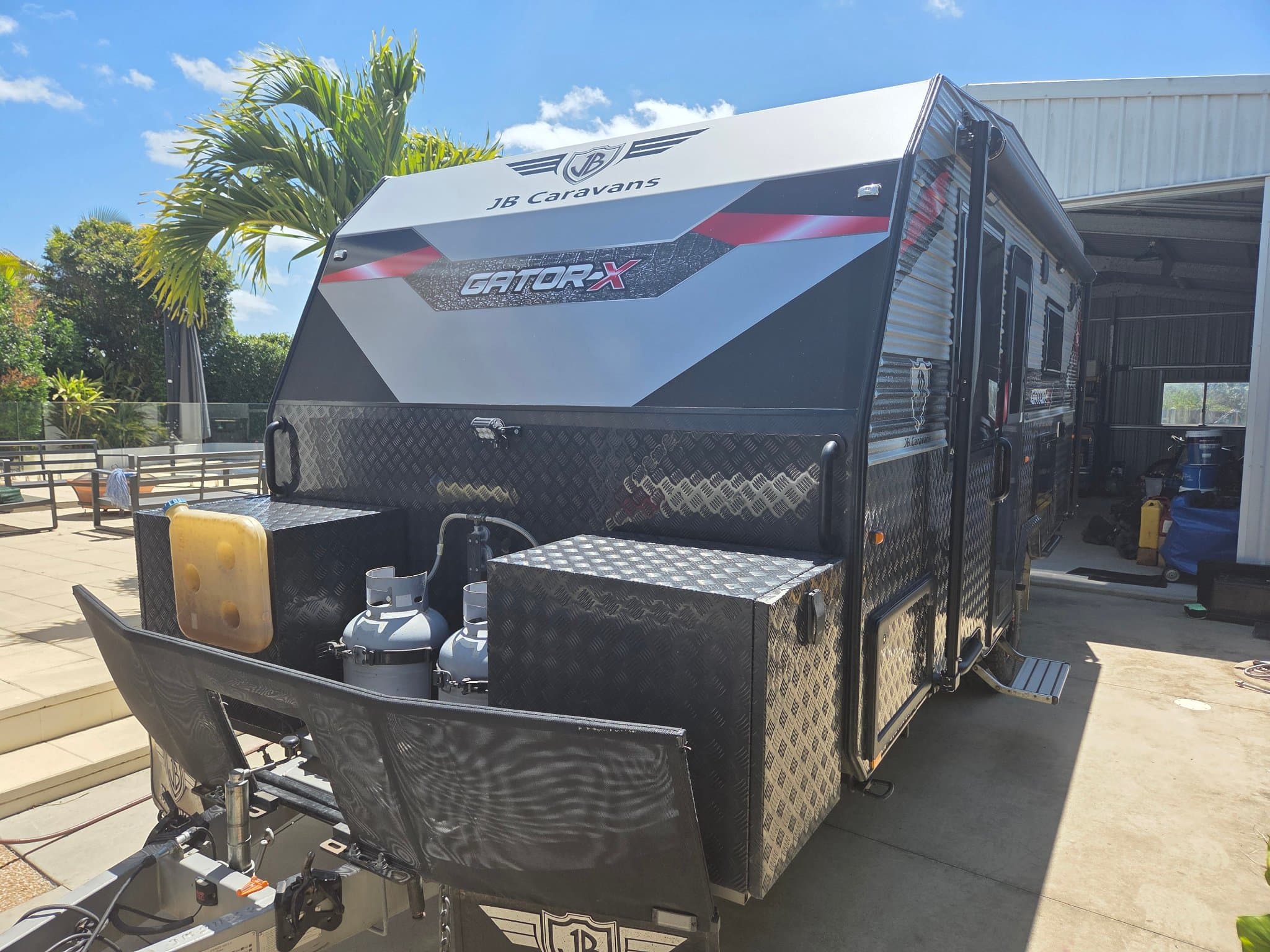 2021 JB Caravans GatorX 17'10 Front Door Cafe
