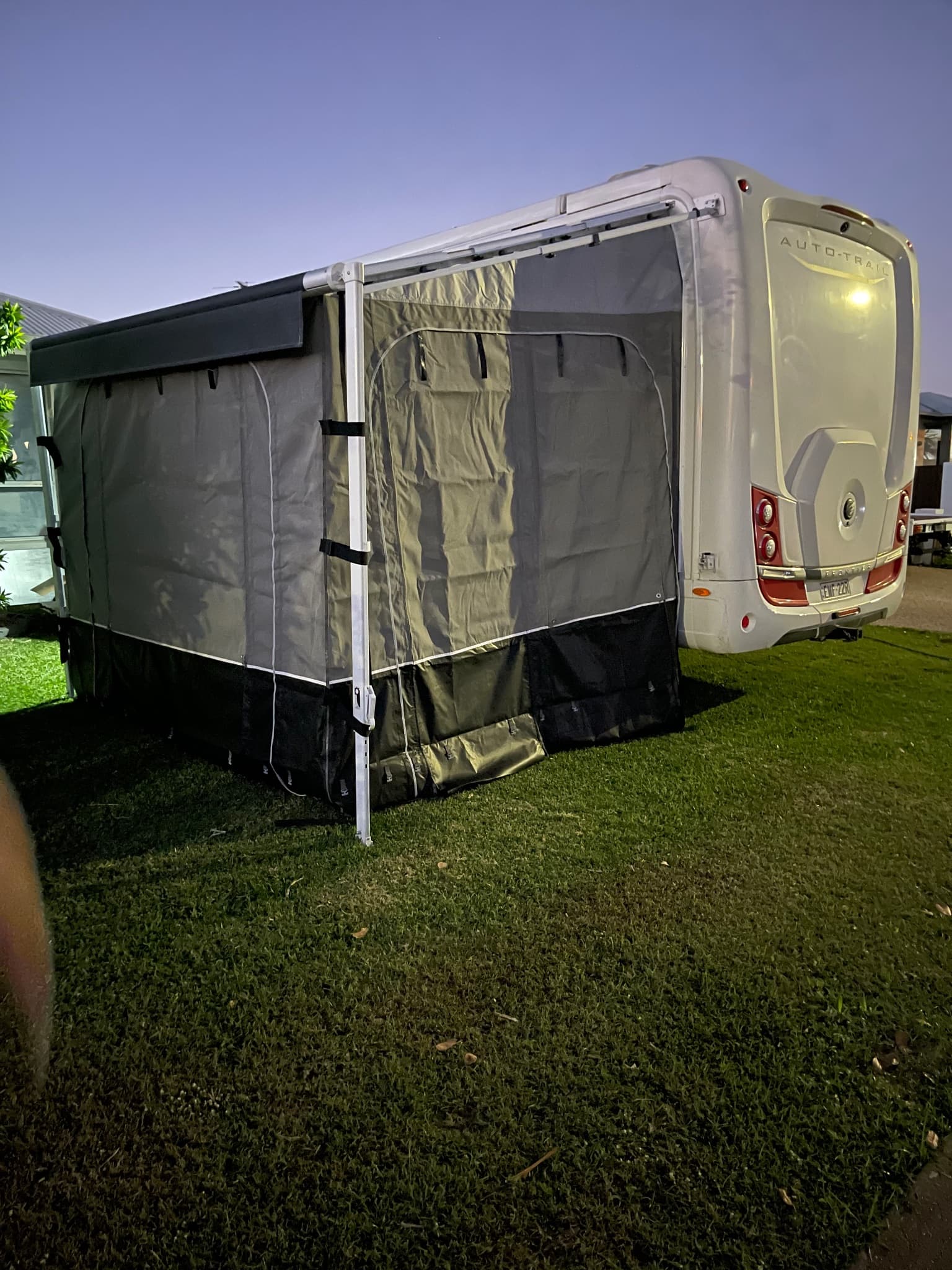 2021 Auto-Trail* Frontier Delaware HB — photo 2