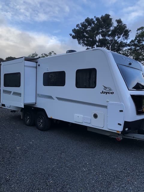 2021 Jayco Silverline 21.65-4 Touring — photo 3