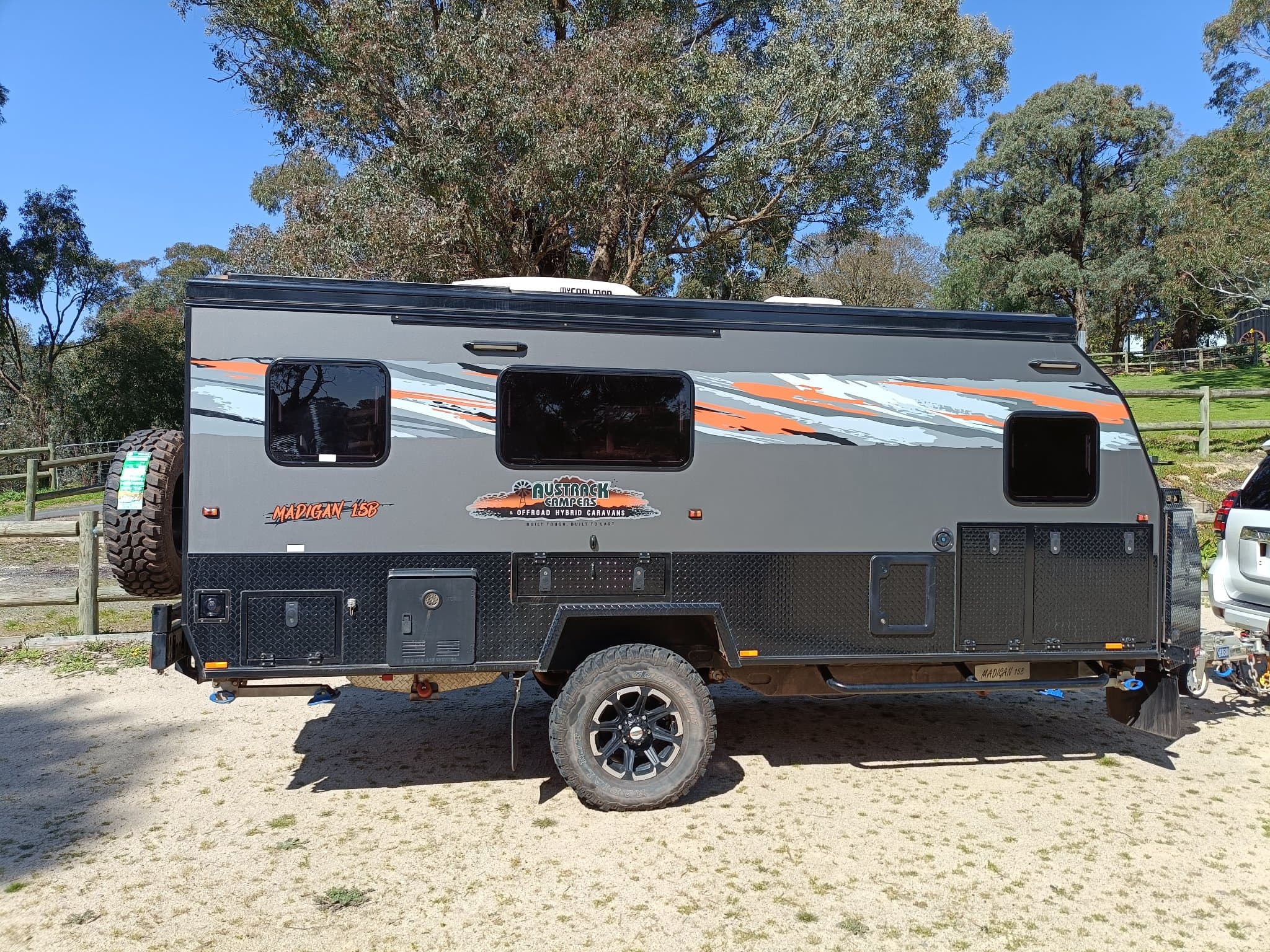 2025 Austrack Campers Madigan 15B Hybrid Offroad Camper with Bunks