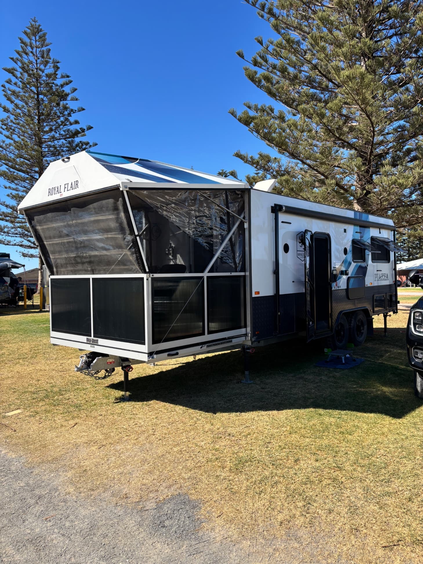 2021 Royal Flair Caravans Piazza 18'6-1 — photo 2