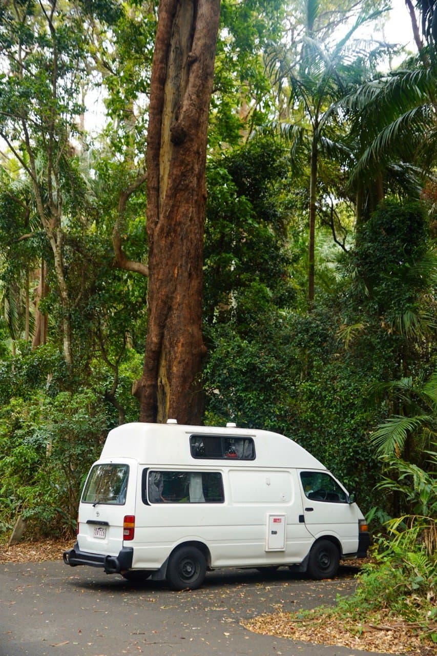 2003 Toyota HiAce — photo 3