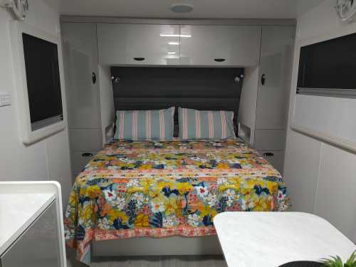 2023 Viscount Caravans Family Wildshark 3 — photo 3