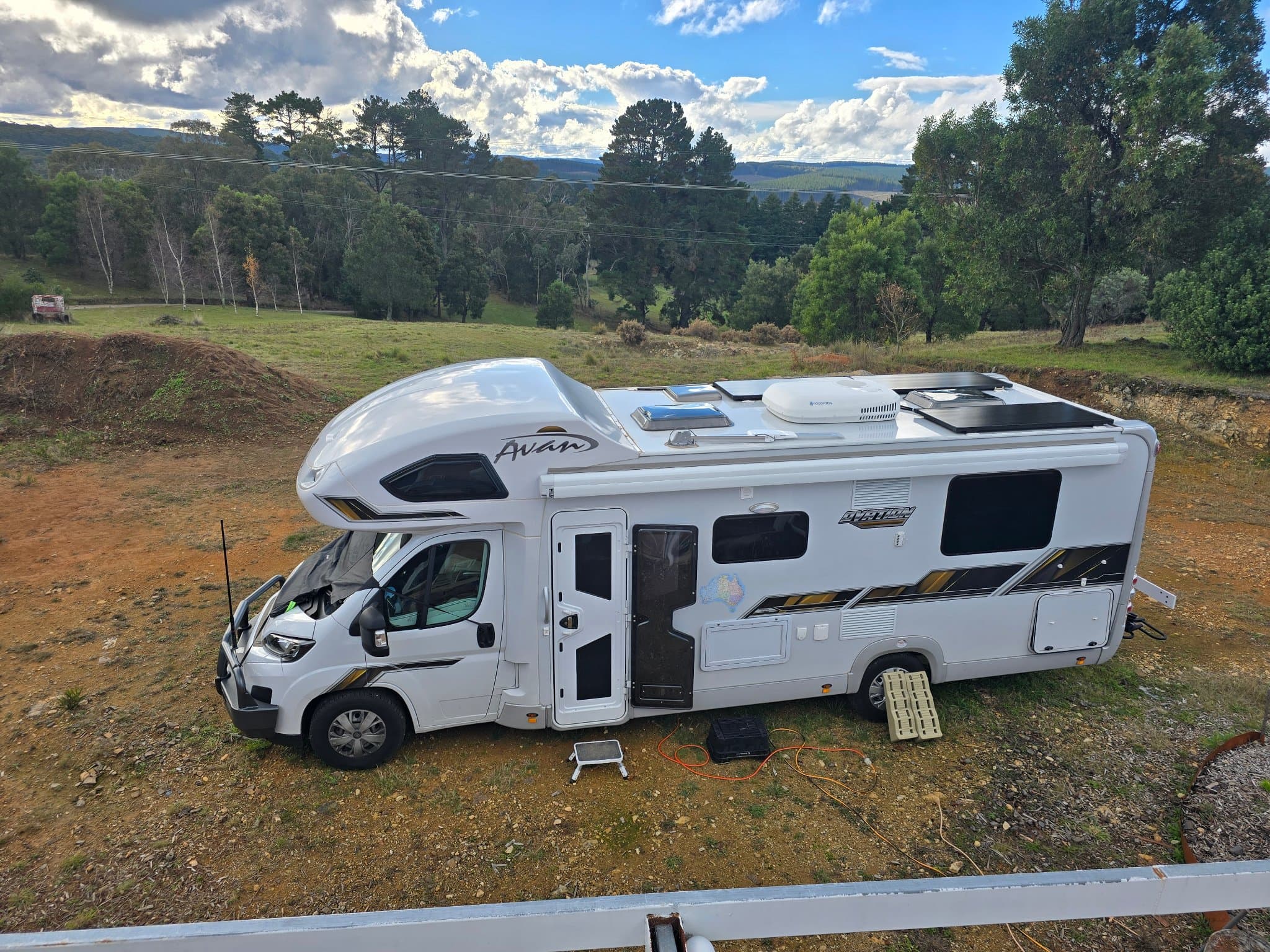 2025 Avan Ovation M6