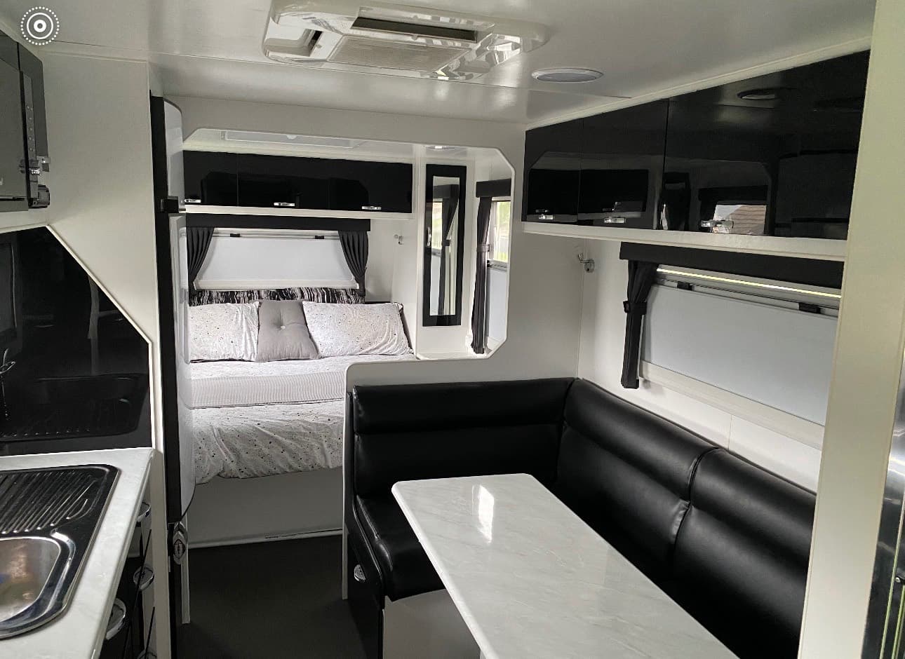 2016 Golden Eagle Escaple 2016 triple bunk Escape — photo 2