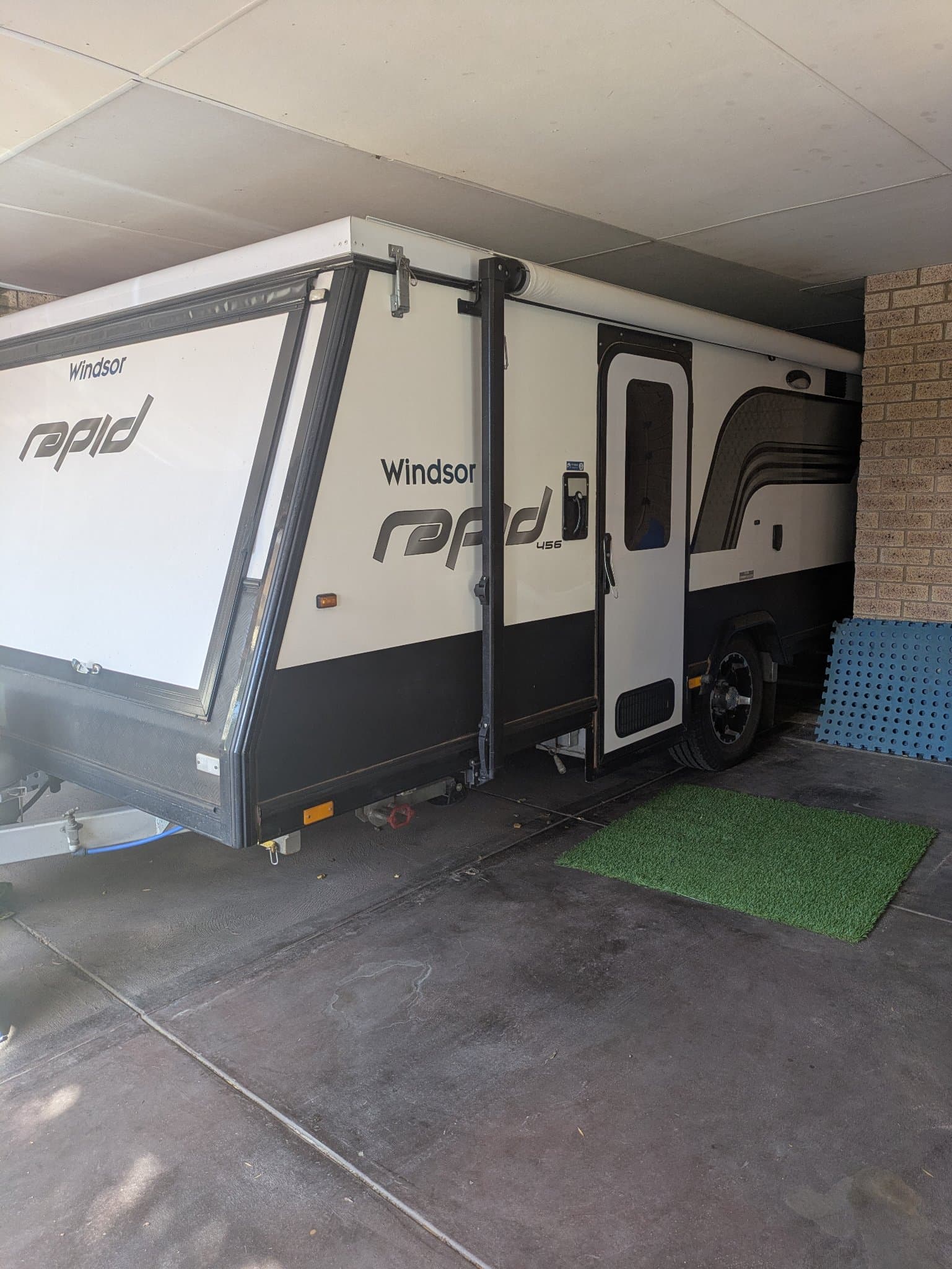 2017 Windsor Rapid poptop caravan 2017 Windsor Rapid poptop