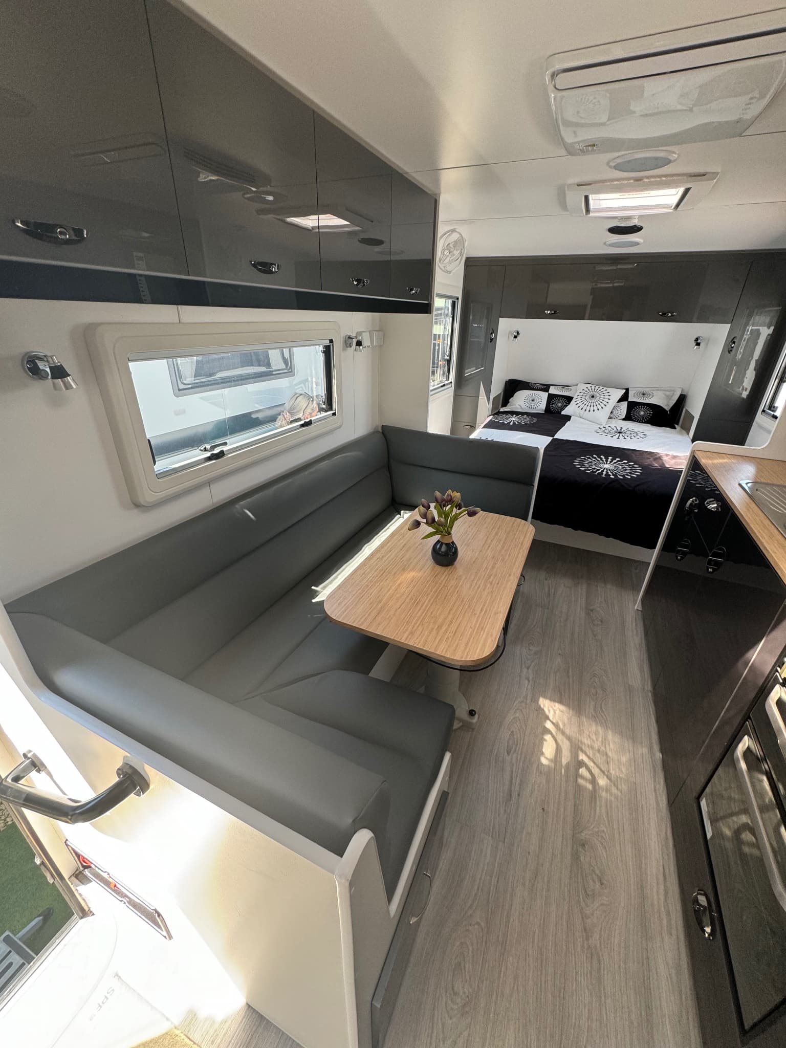 2024 Viscount Caravans V3.2 — photo 2