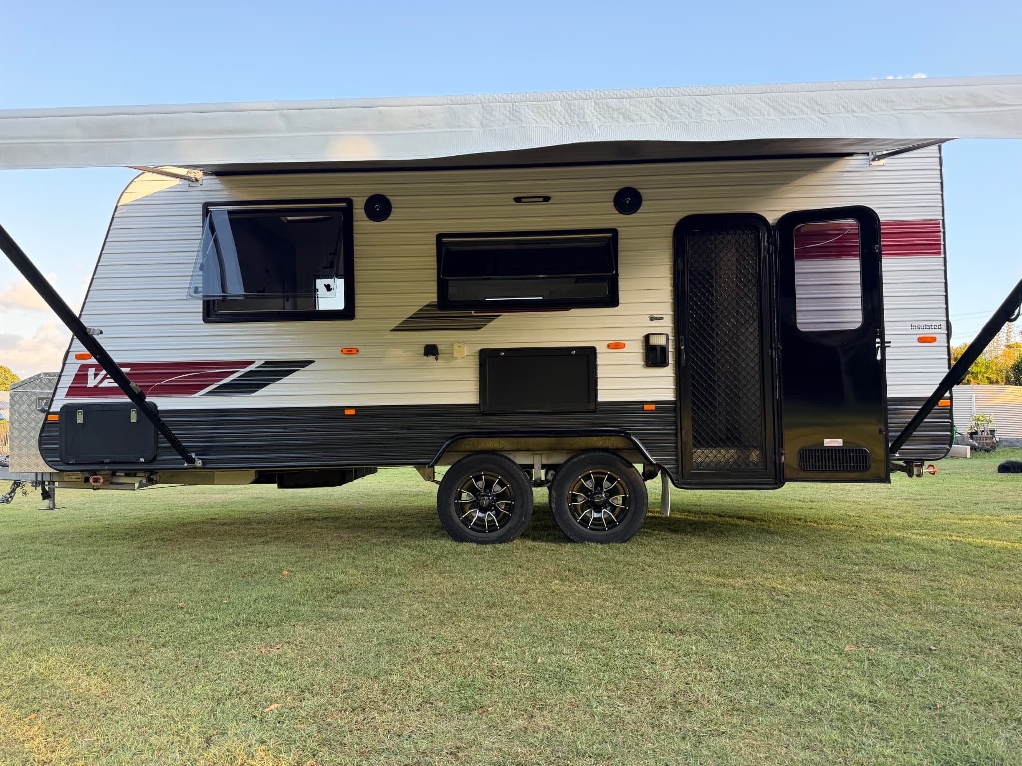 2020 Viscount Caravans V2