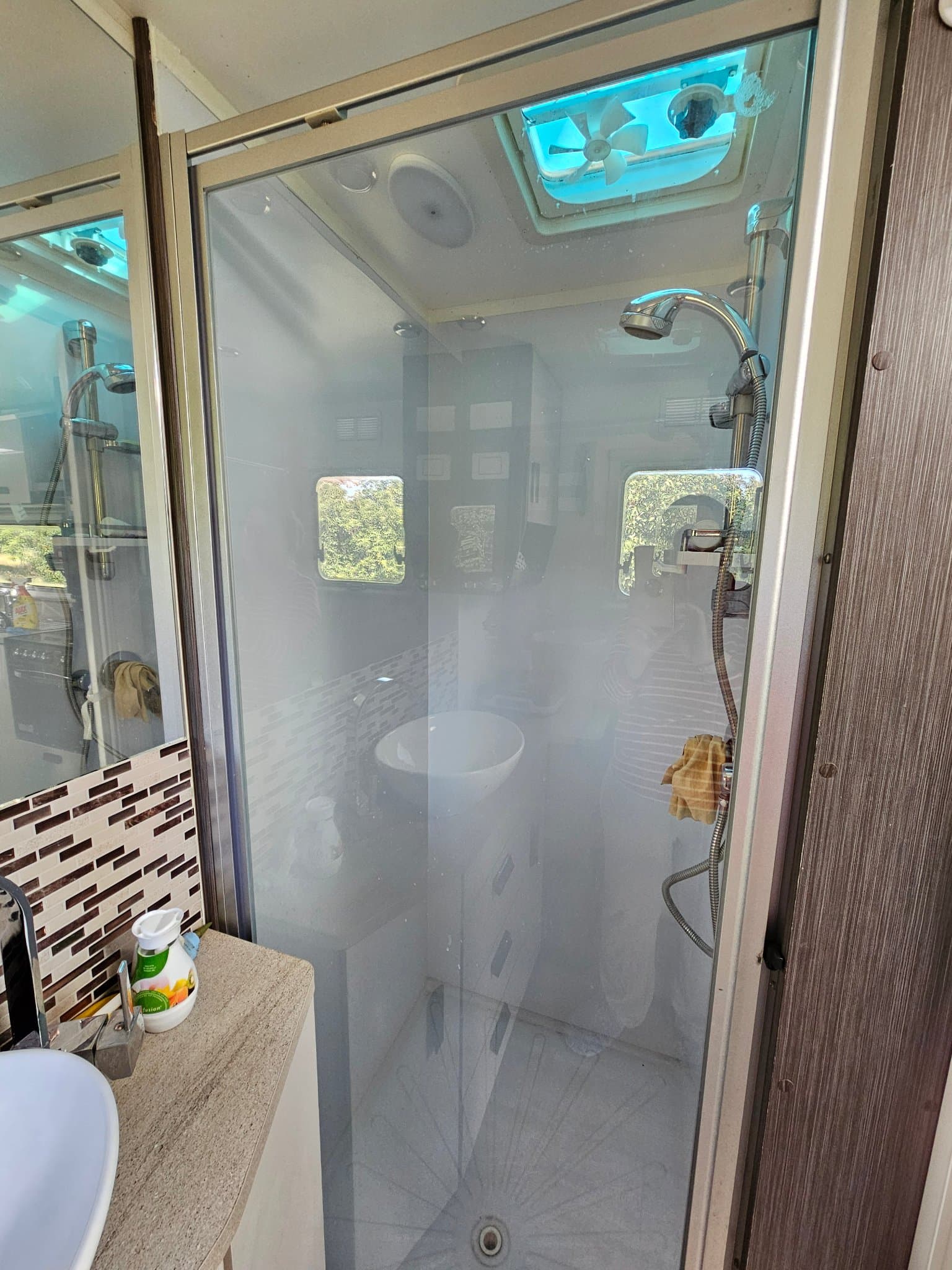 2020 Jayco Journey 19.61-2 — photo 3