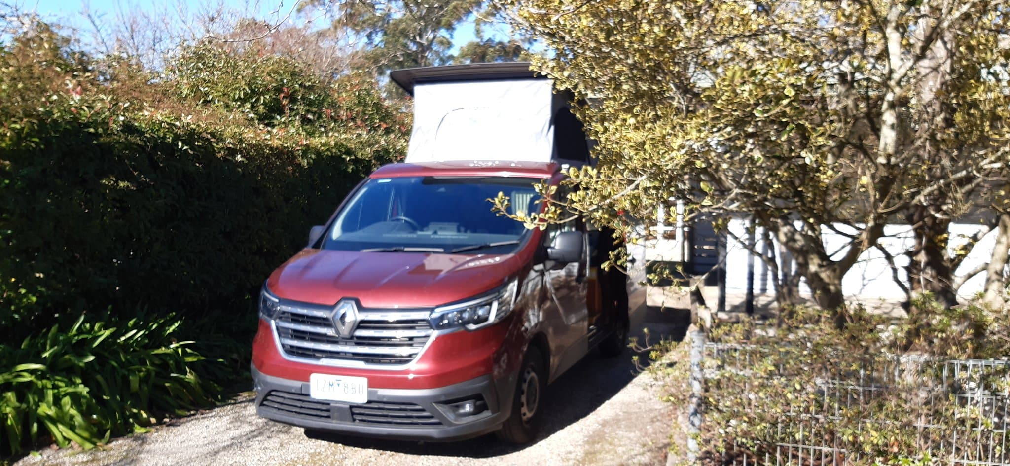 2023 renault trafic — photo 2