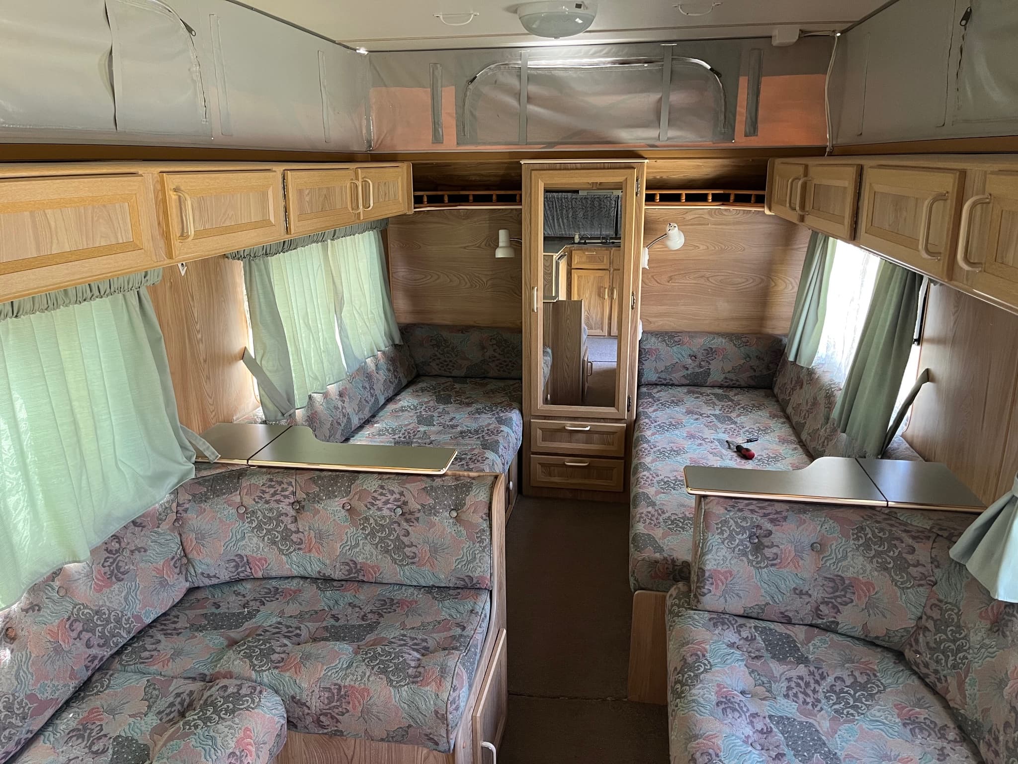 1993 Millard Caravans Mirage — photo 2