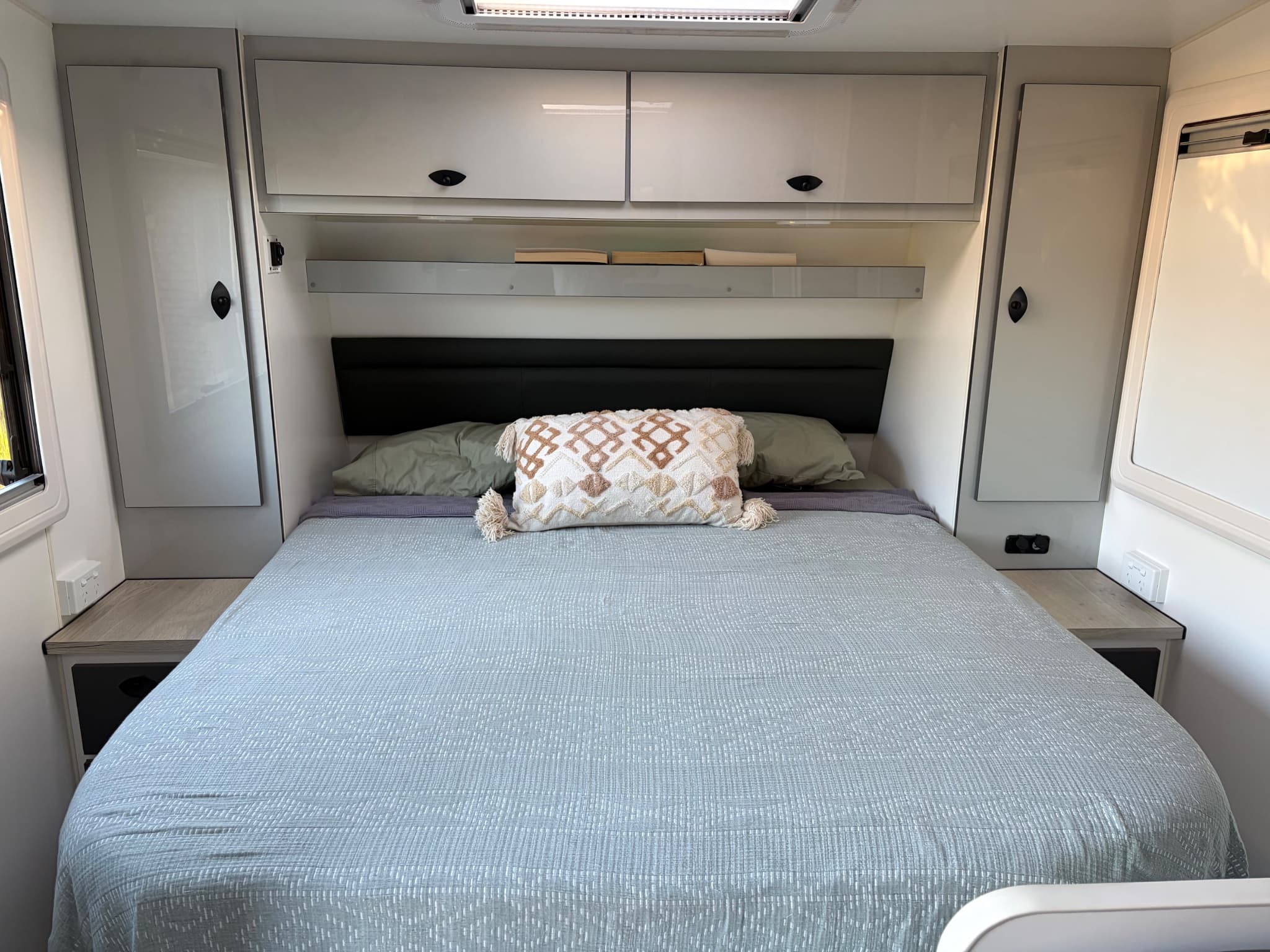 2019 Option RV Tornado 22' — photo 2