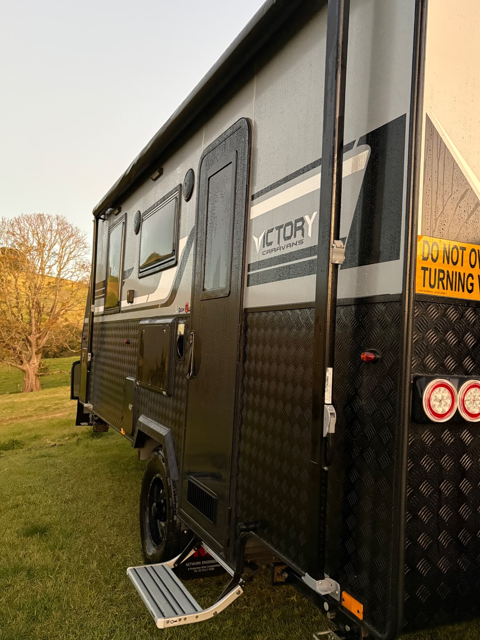 2023 Victory Caravans 17'6FT Rear Door — photo 2