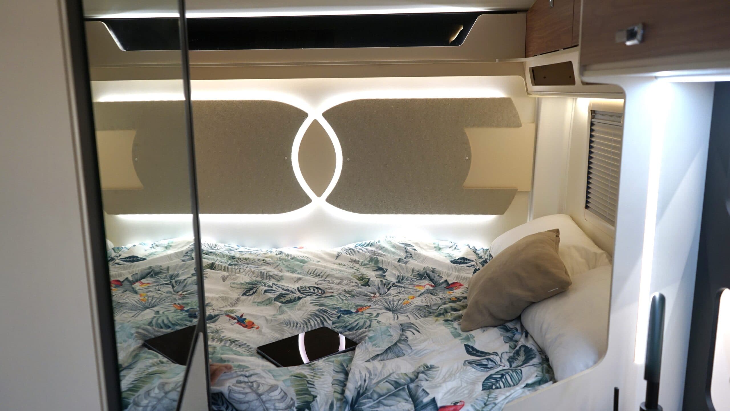 2025 Fantasy Caravan Cubby 15.5 — photo 2