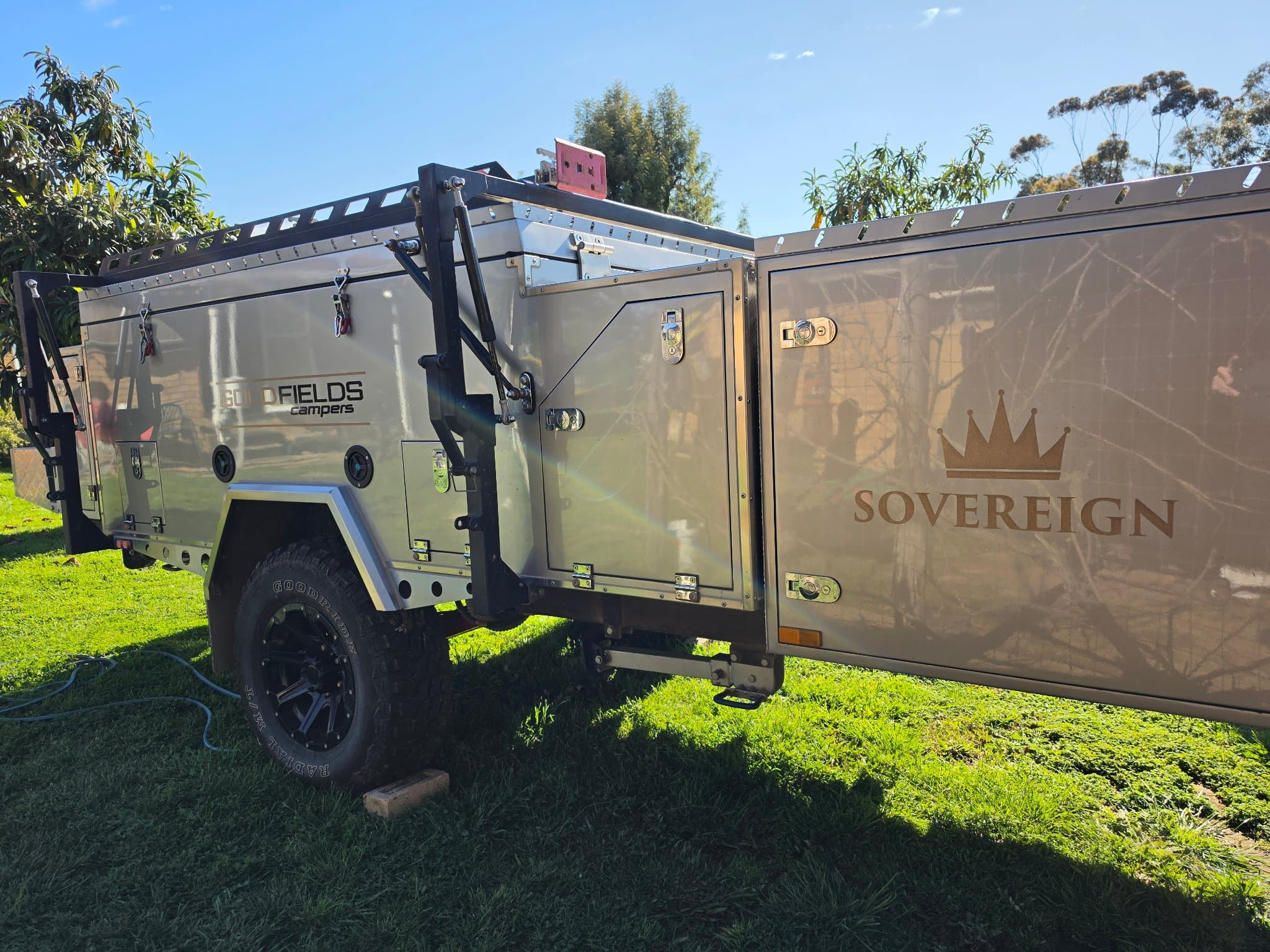 2021 Goldfields Campers & Caravans Sovereign — photo 2