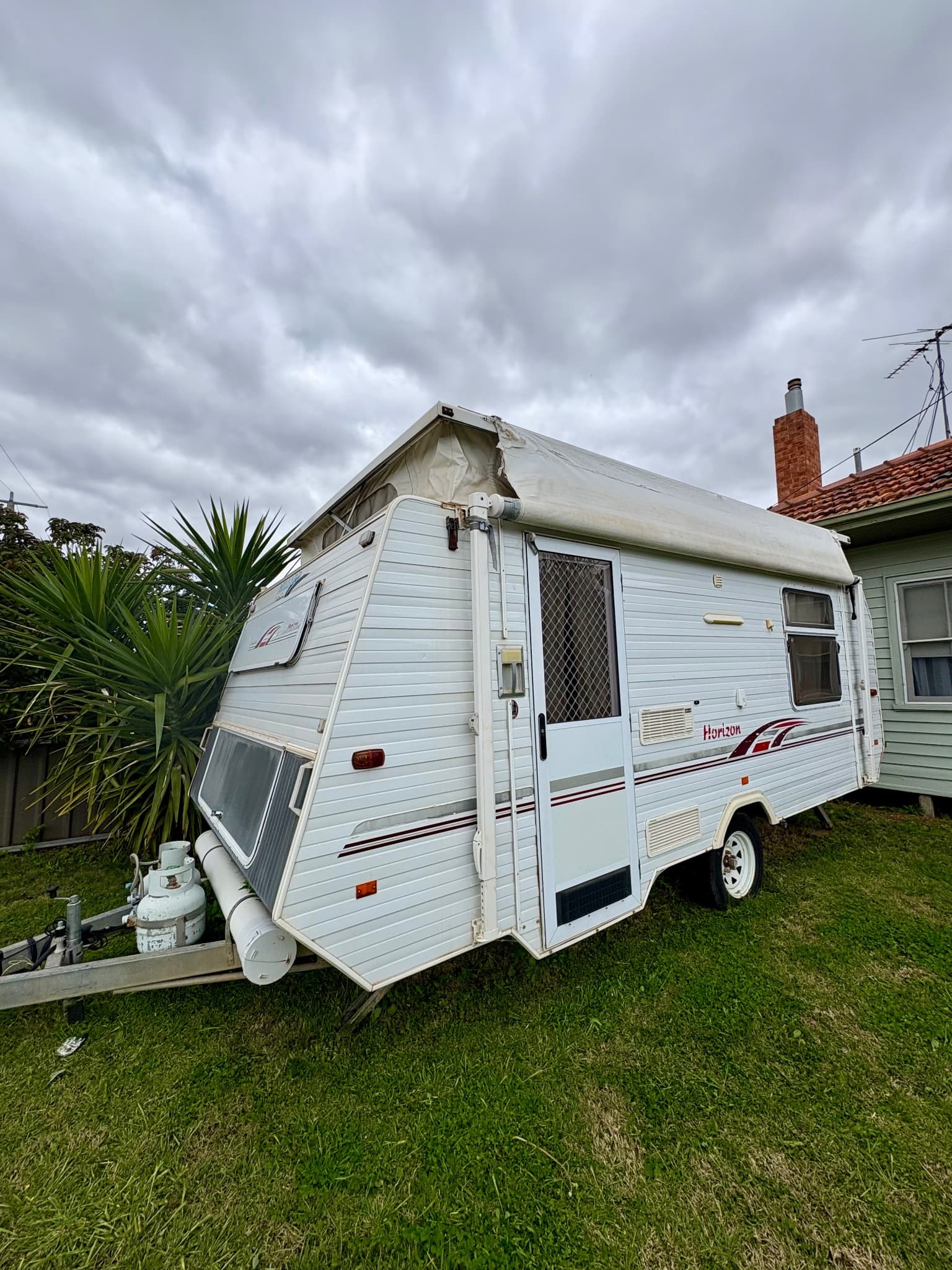 2004 Millard Caravans Horizon