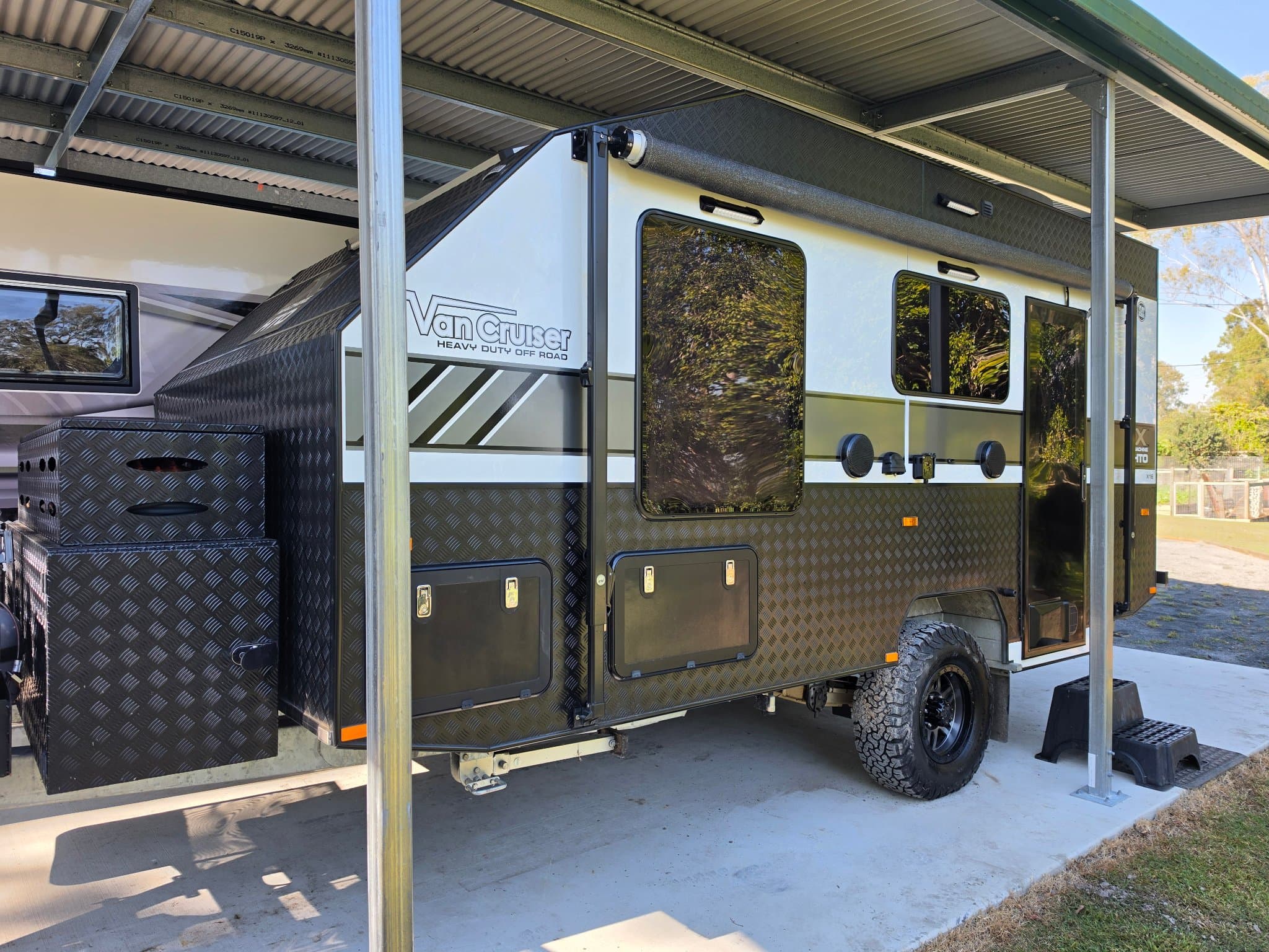 2023 VanCruiser Caravans X Machine 16'2