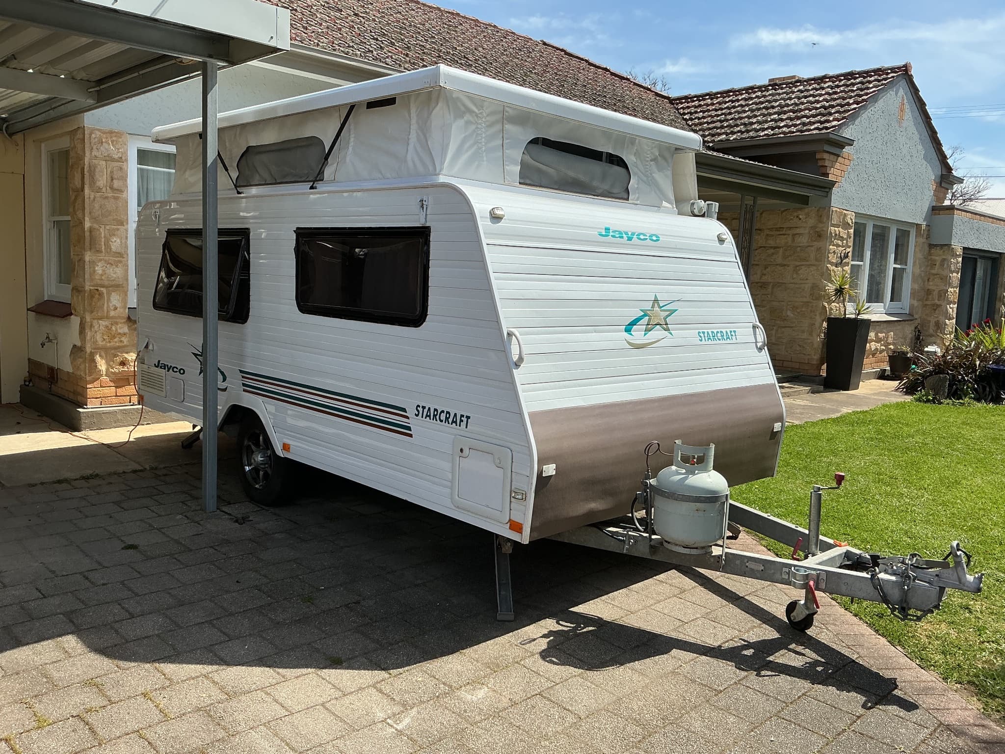2010 Jayco Starcraft — photo 2