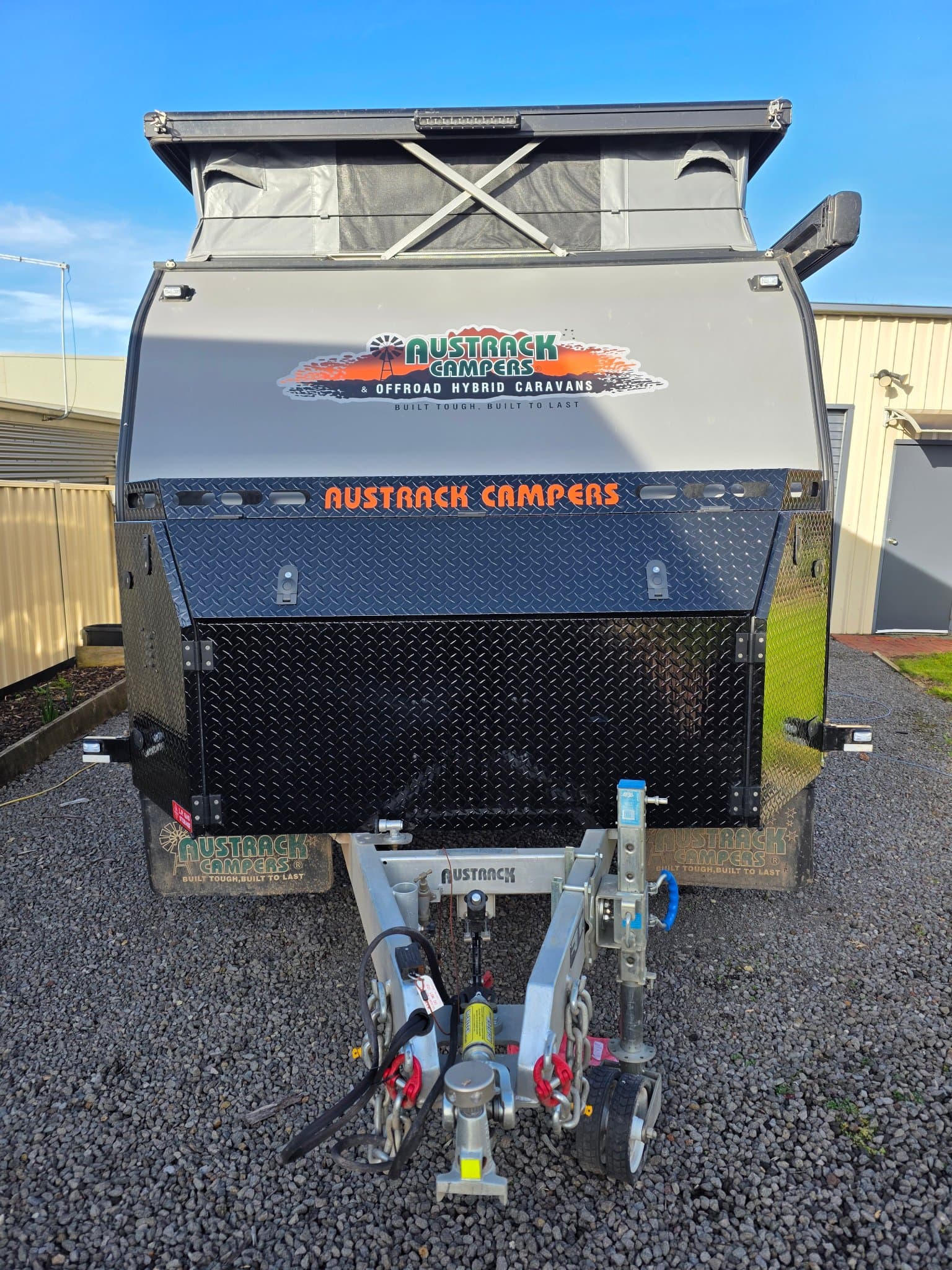 2025 Austrack Campers MADIGAN 15C Hybrid Offroad Camper — photo 2
