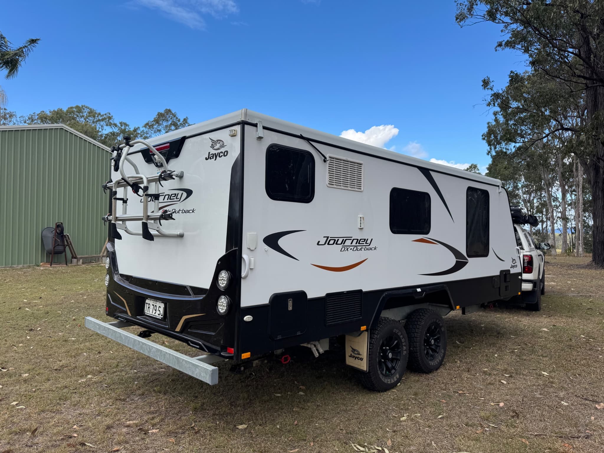 2018 Jayco Journey 17.55-8 Outback — photo 2