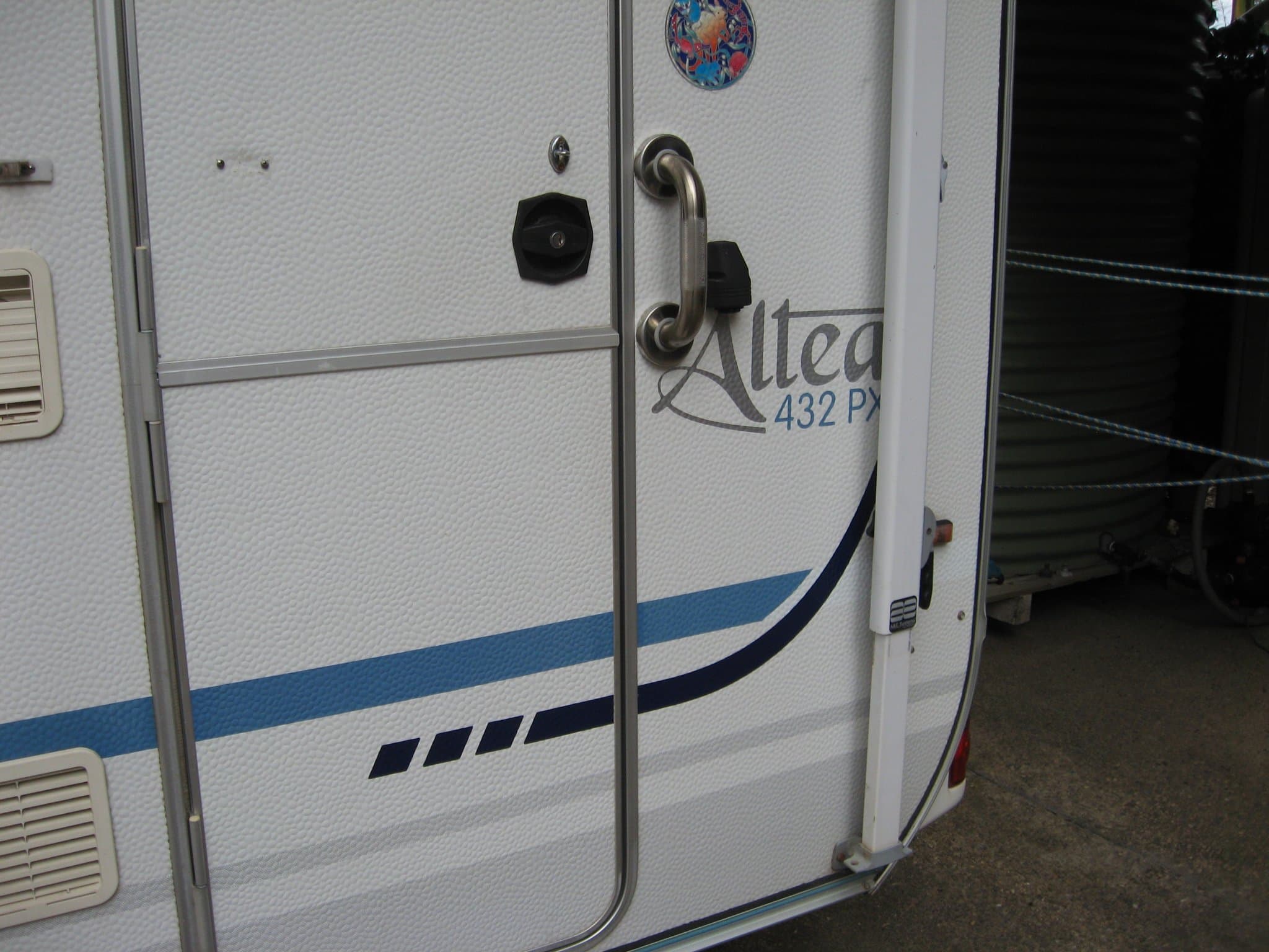 2010 Adria Altea 432px — photo 2