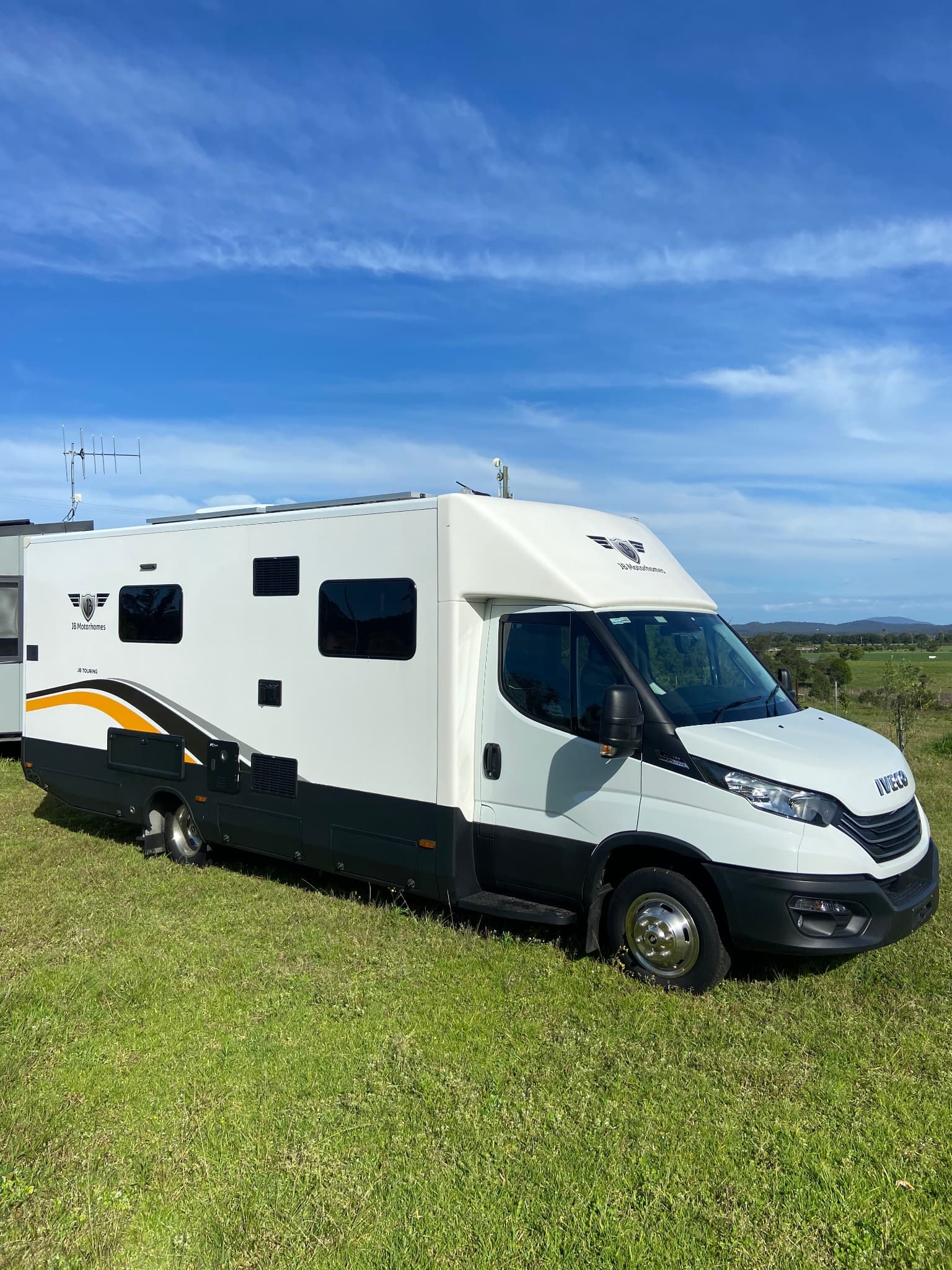 2025 JB Motorhomes JB Touring 7.9m — photo 2