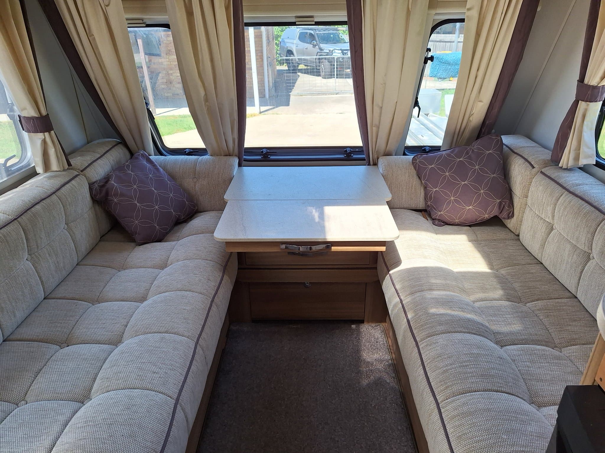 2015 Elddis Avante 574 — photo 2