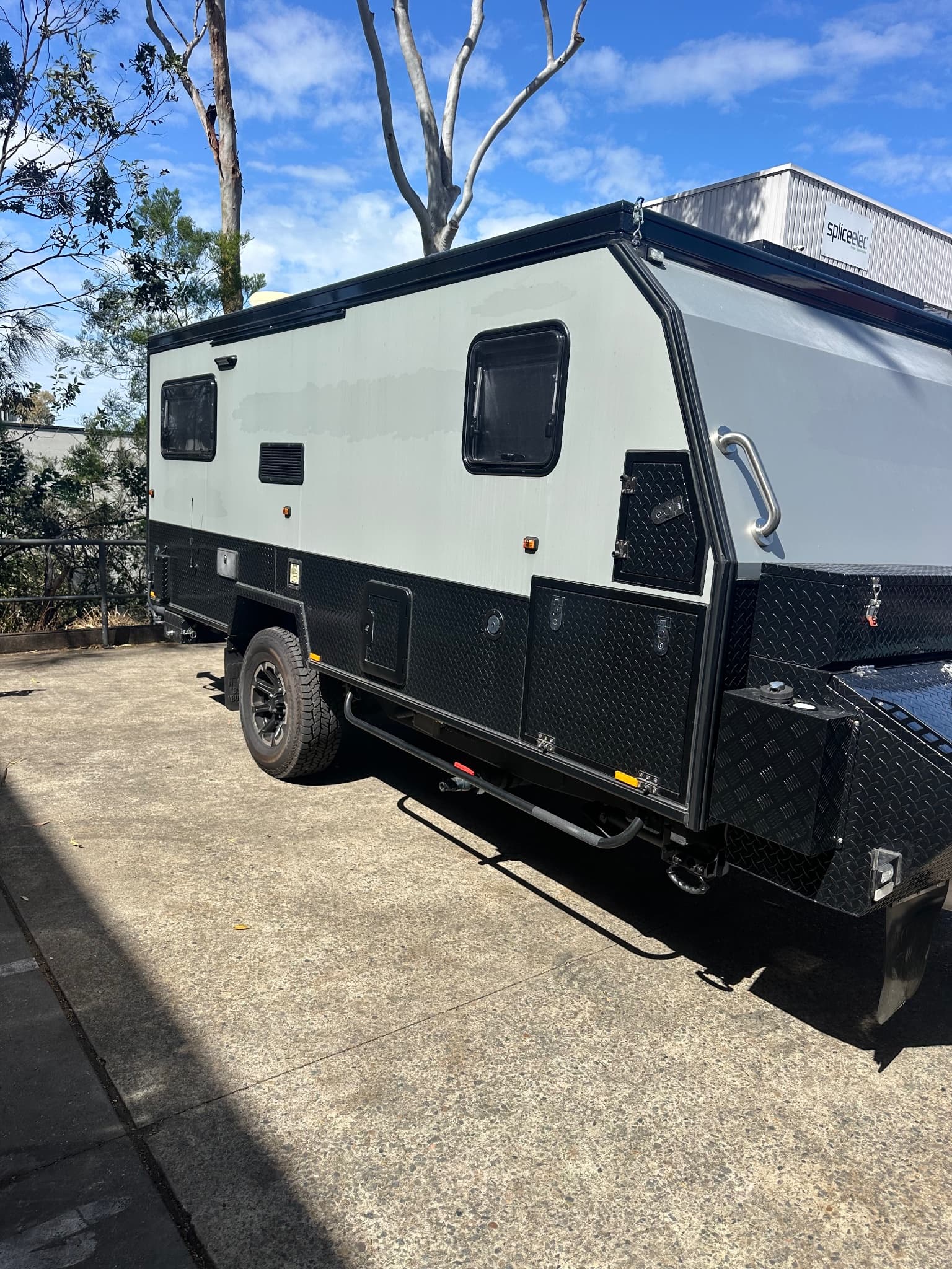 2023 Austrack Campers Tanami X15L Hybrid Offroad Camper — photo 2