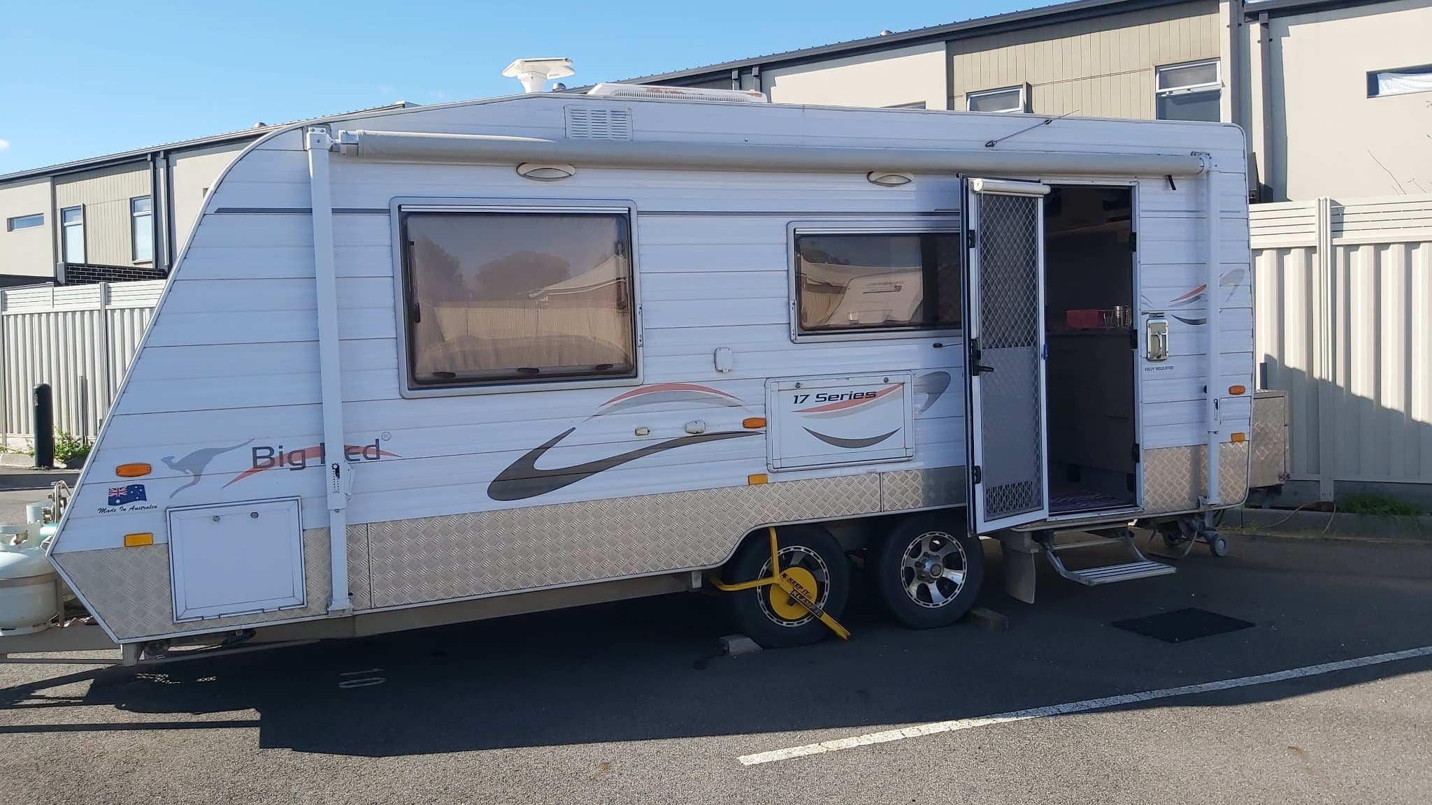 2013 New Age Caravans Big Red 19ft Ensuite