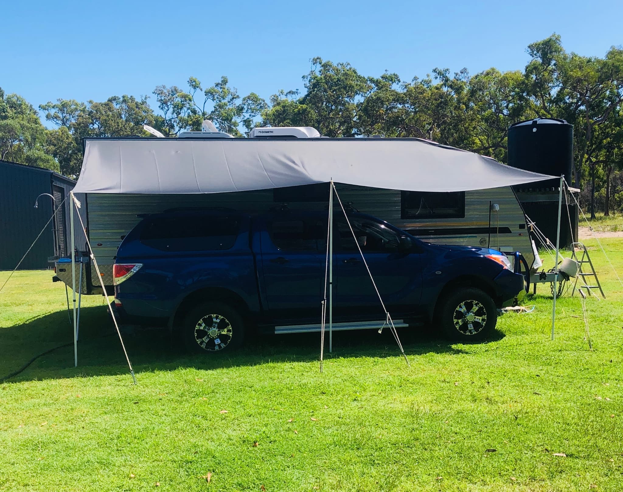 2014 Leader Caravans Gold LE Family 21ft 6 — photo 3