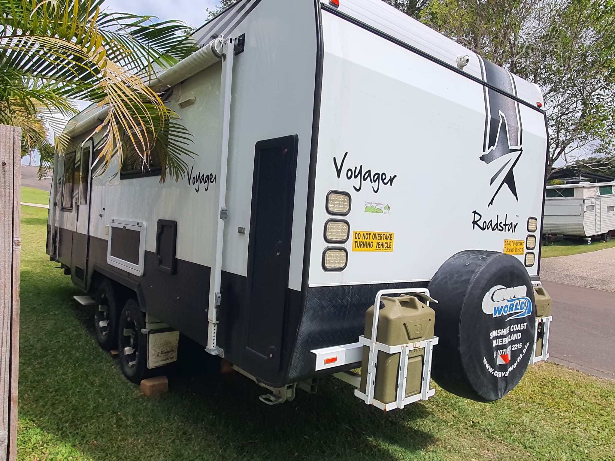 2014 Roadstar Caravans Voyager — photo 2