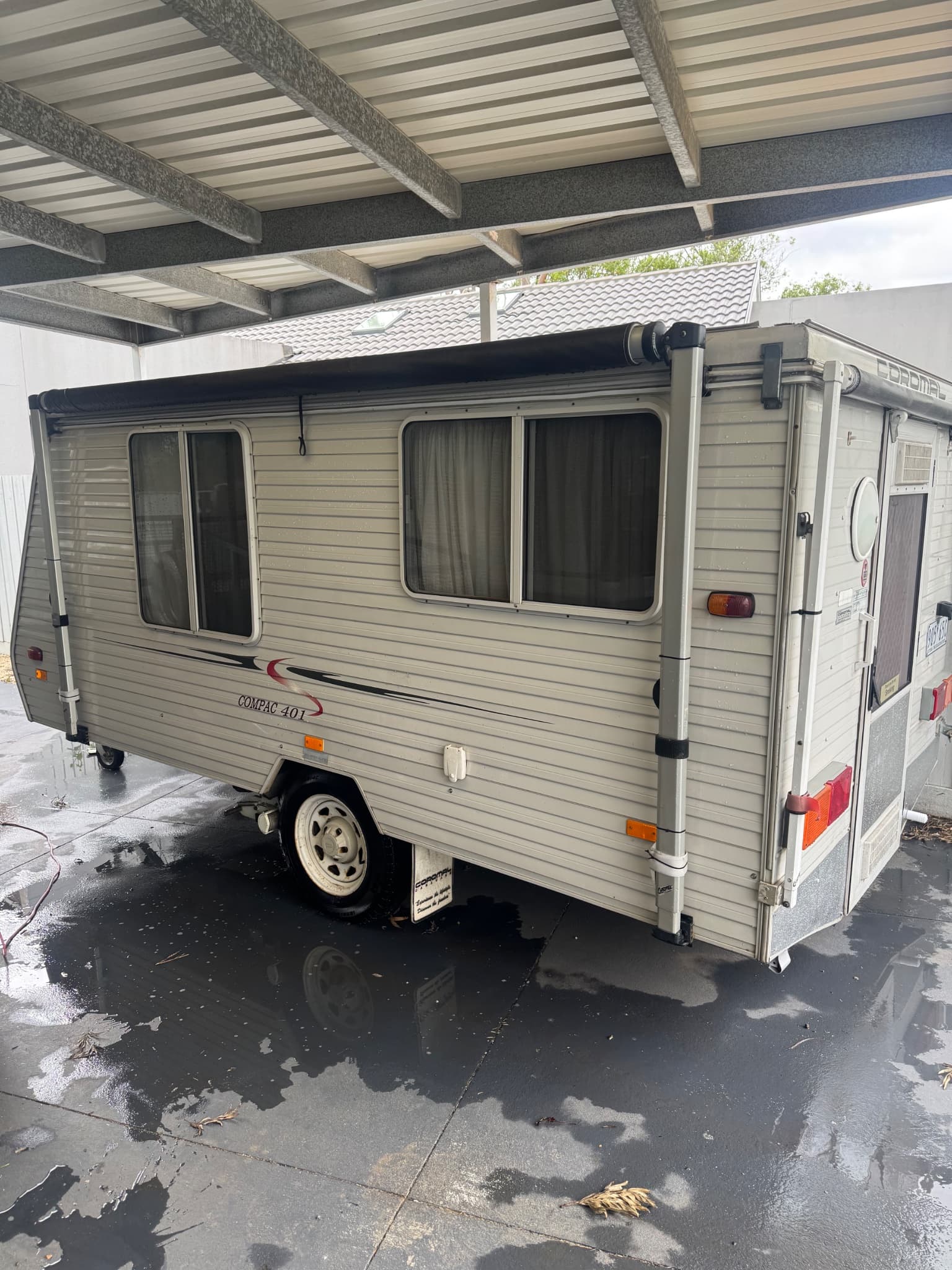 2005 Coromal Compac 401 — photo 2