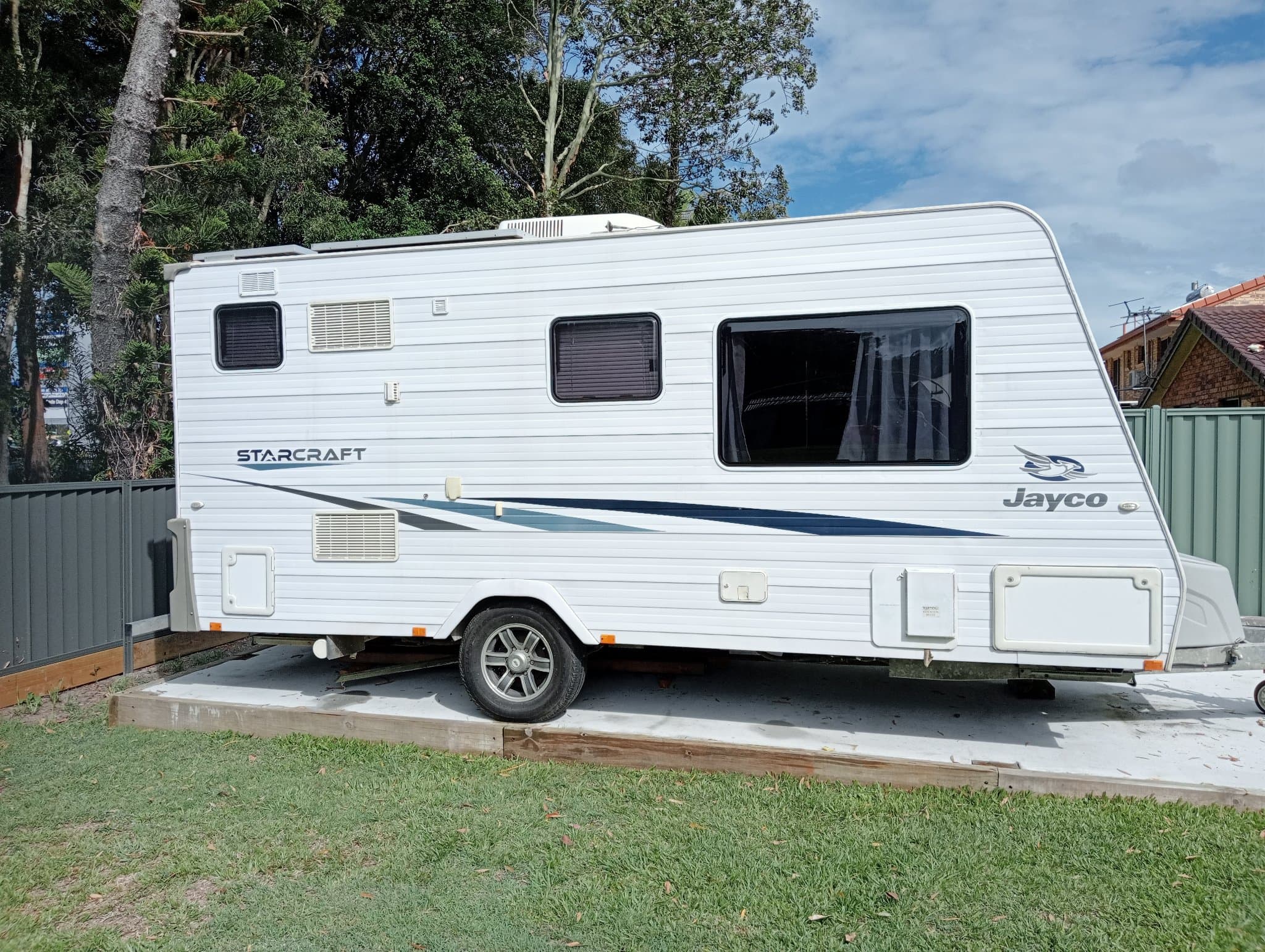 2012 Jayco Starcraft model number 16.51-3