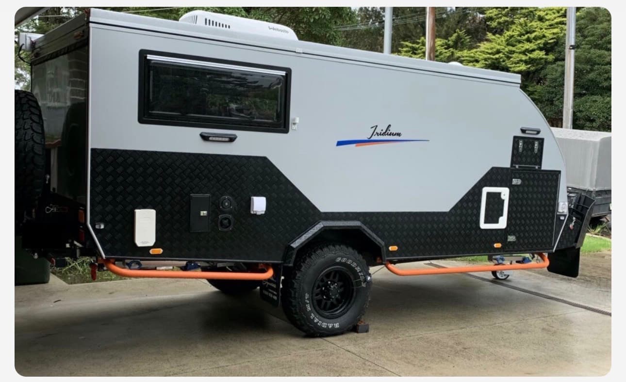 2022 Signature Camper Trailers Iridium 15s