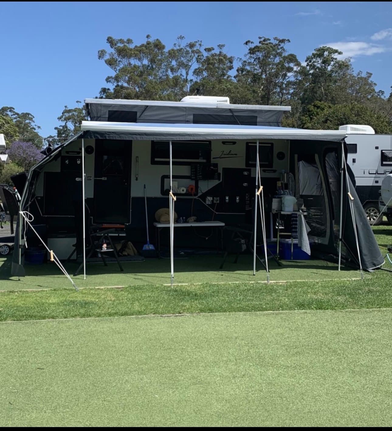 2022 Signature Camper Trailers Iridium 15s — photo 2