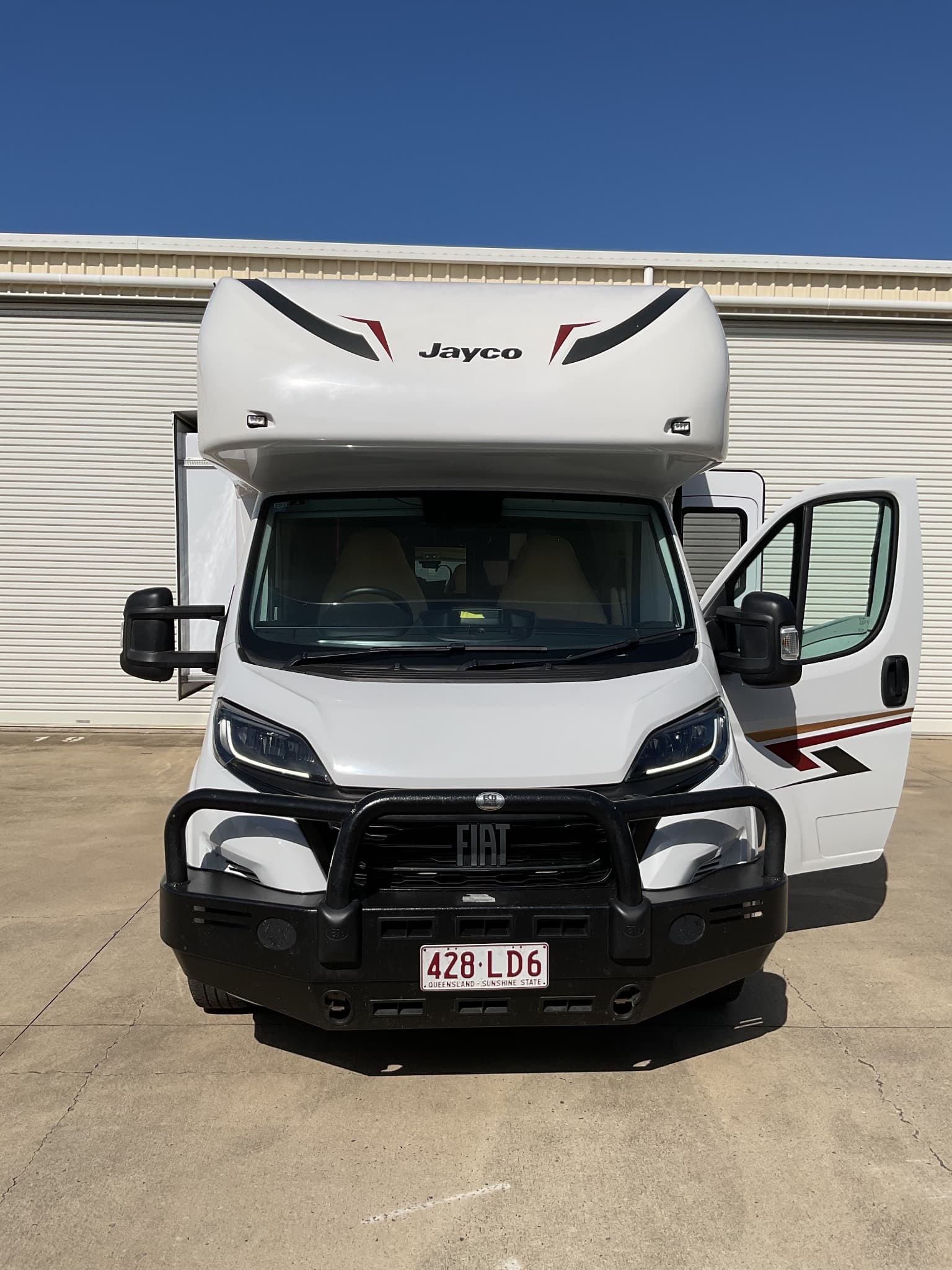 2024 Jayco Conquest 25.3 — photo 2