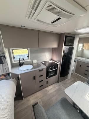 2023 Jayco Journey Outback 18.55 — photo 2
