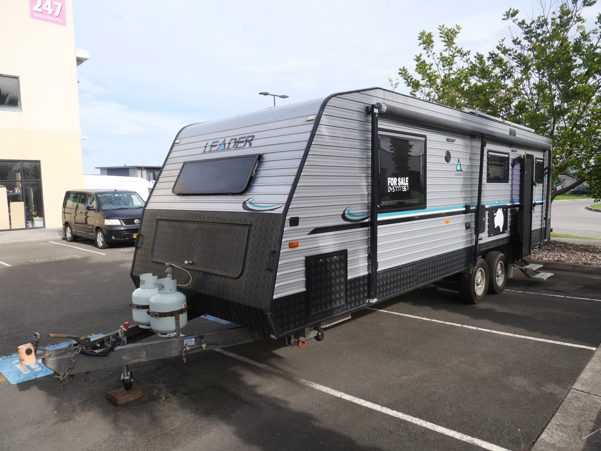 2019 Leader Caravans Gold LE 20K Series — photo 2