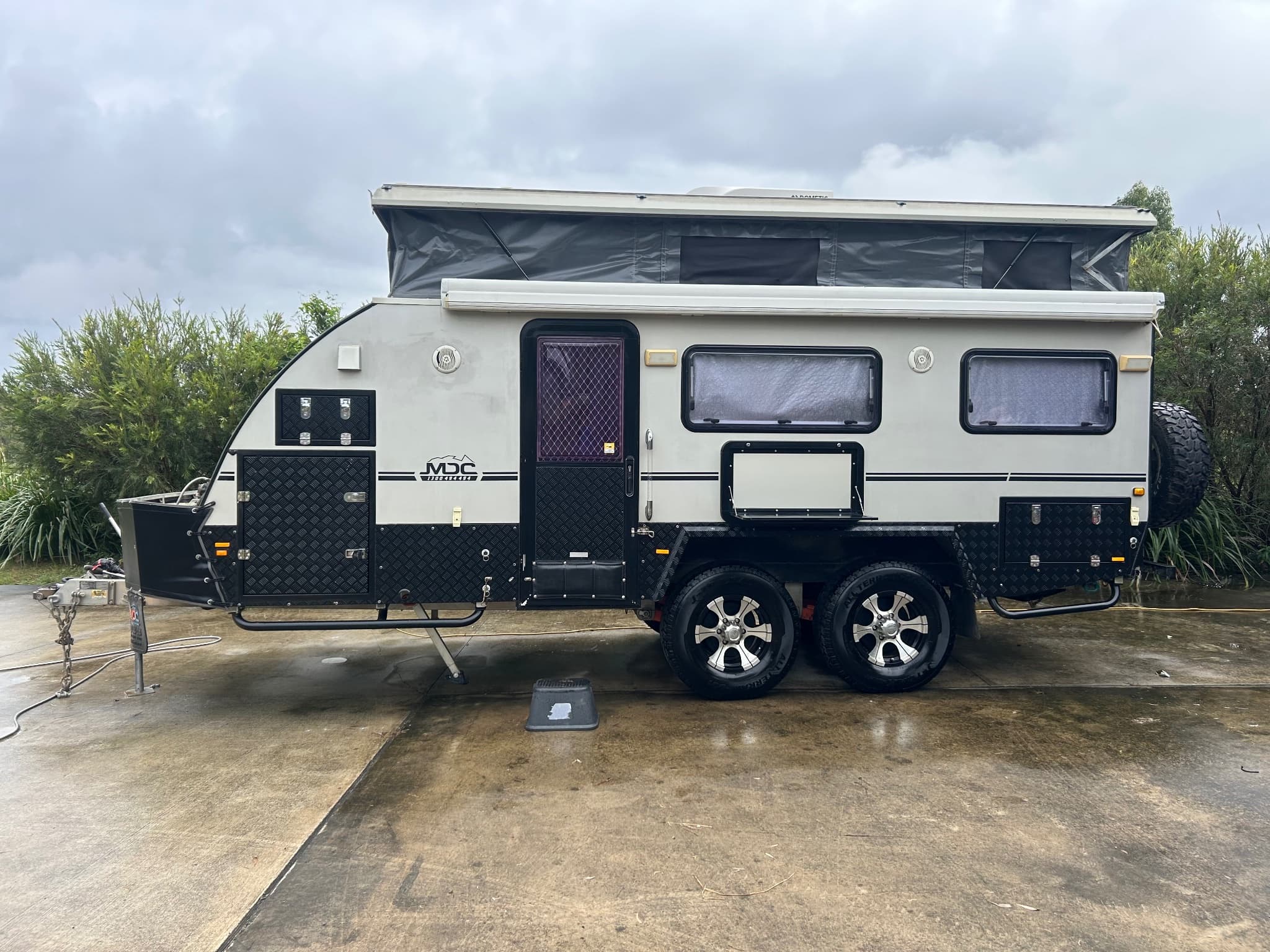 2016 Market Direct Campers (MDC) XT 17t